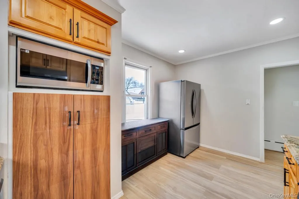 8638 232nd Street, New York, NY, 5 Bedrooms Bedrooms, 8 Rooms Rooms,2 BathroomsBathrooms,Residential,For Rent,232nd,0,985958 8638 232nd Street, New York, NY, 5 Bedrooms Bedrooms, 8 Rooms Rooms,2 BathroomsBathrooms,Residential,For Rent,232nd,0,985958