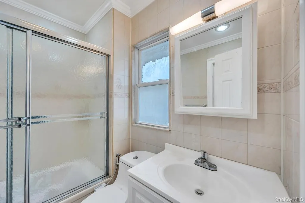 8638 232nd Street, New York, NY, 5 Bedrooms Bedrooms, 8 Rooms Rooms,2 BathroomsBathrooms,Residential,For Rent,232nd,0,985958 8638 232nd Street, New York, NY, 5 Bedrooms Bedrooms, 8 Rooms Rooms,2 BathroomsBathrooms,Residential,For Rent,232nd,0,985958