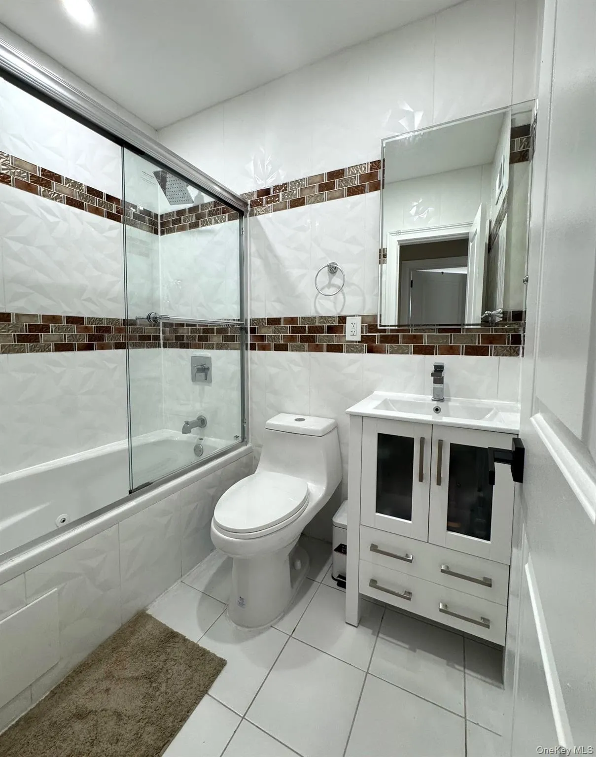 24910 139th Avenue, New York, NY, 4 Bedrooms Bedrooms, 5 Rooms Rooms,2 BathroomsBathrooms,Residential Lease,For Rent,139th Avenue,0,985976 24910 139th Avenue, New York, NY, 4 Bedrooms Bedrooms, 5 Rooms Rooms,2 BathroomsBathrooms,Residential Lease,For Rent,139th Avenue,0,985976