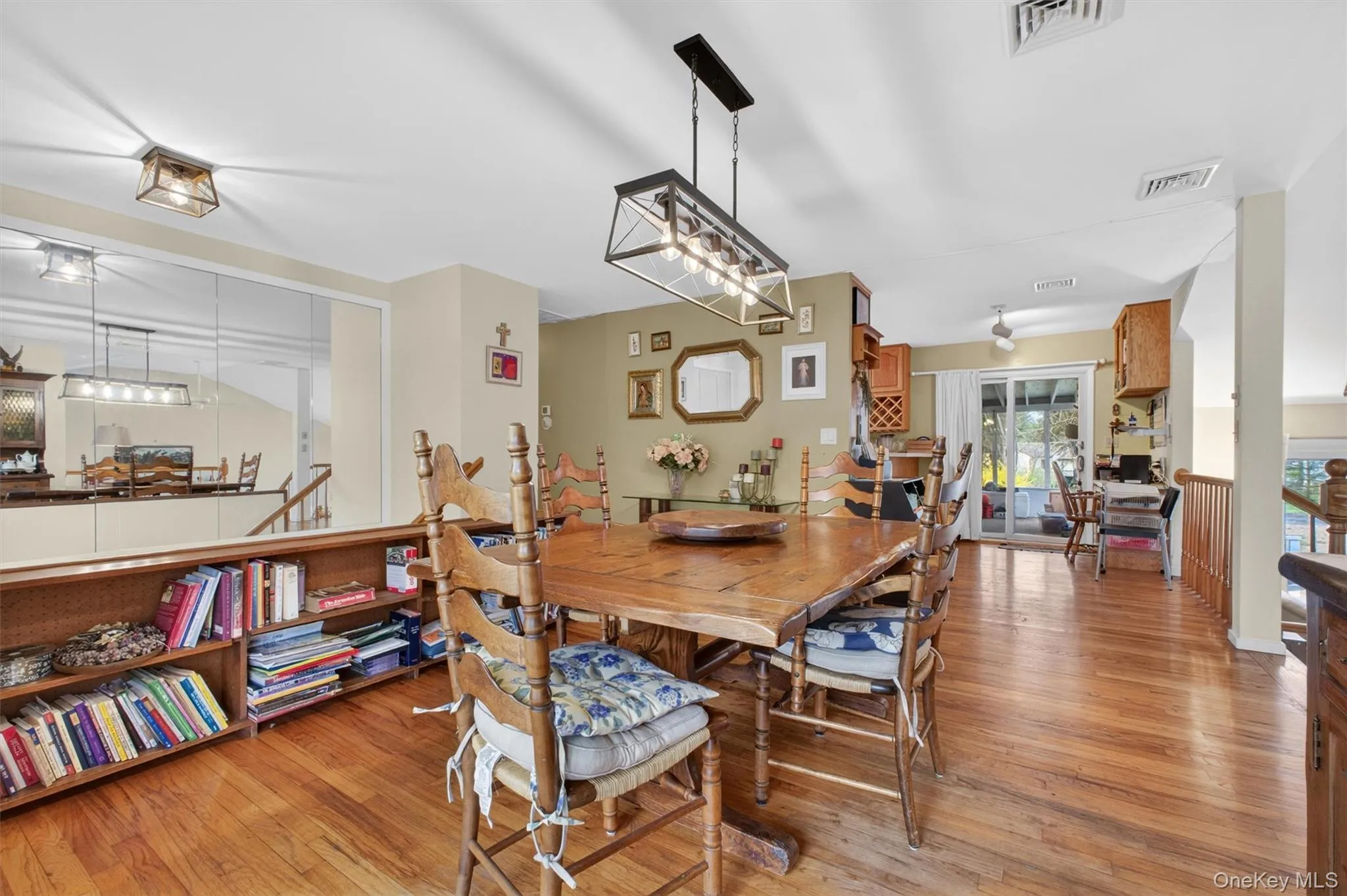 19 Marion Avenue, East Fishkill, NY, 3 Bedrooms Bedrooms, 10 Rooms Rooms,2 BathroomsBathrooms,Residential Sale,For Rent,Marion,0,985986 19 Marion Avenue, East Fishkill, NY, 3 Bedrooms Bedrooms, 10 Rooms Rooms,2 BathroomsBathrooms,Residential Sale,For Rent,Marion,0,985986