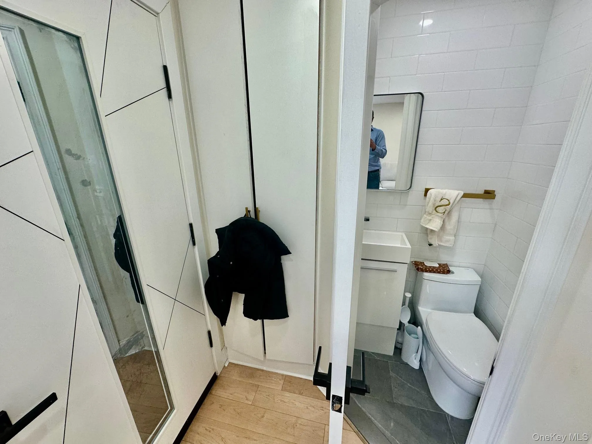 13762 70th Road, New York, NY, 4 Bedrooms Bedrooms, 6 Rooms Rooms,2 BathroomsBathrooms,Residential Sale,For Rent,70th,0,985994 13762 70th Road, New York, NY, 4 Bedrooms Bedrooms, 6 Rooms Rooms,2 BathroomsBathrooms,Residential Sale,For Rent,70th,0,985994