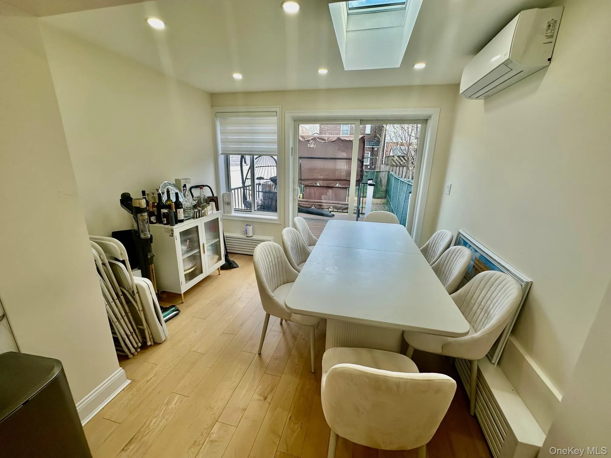 13762 70th Road, New York, NY, 4 Bedrooms Bedrooms, 6 Rooms Rooms,2 BathroomsBathrooms,Residential Sale,For Rent,70th,0,985994 13762 70th Road, New York, NY, 4 Bedrooms Bedrooms, 6 Rooms Rooms,2 BathroomsBathrooms,Residential Sale,For Rent,70th,0,985994