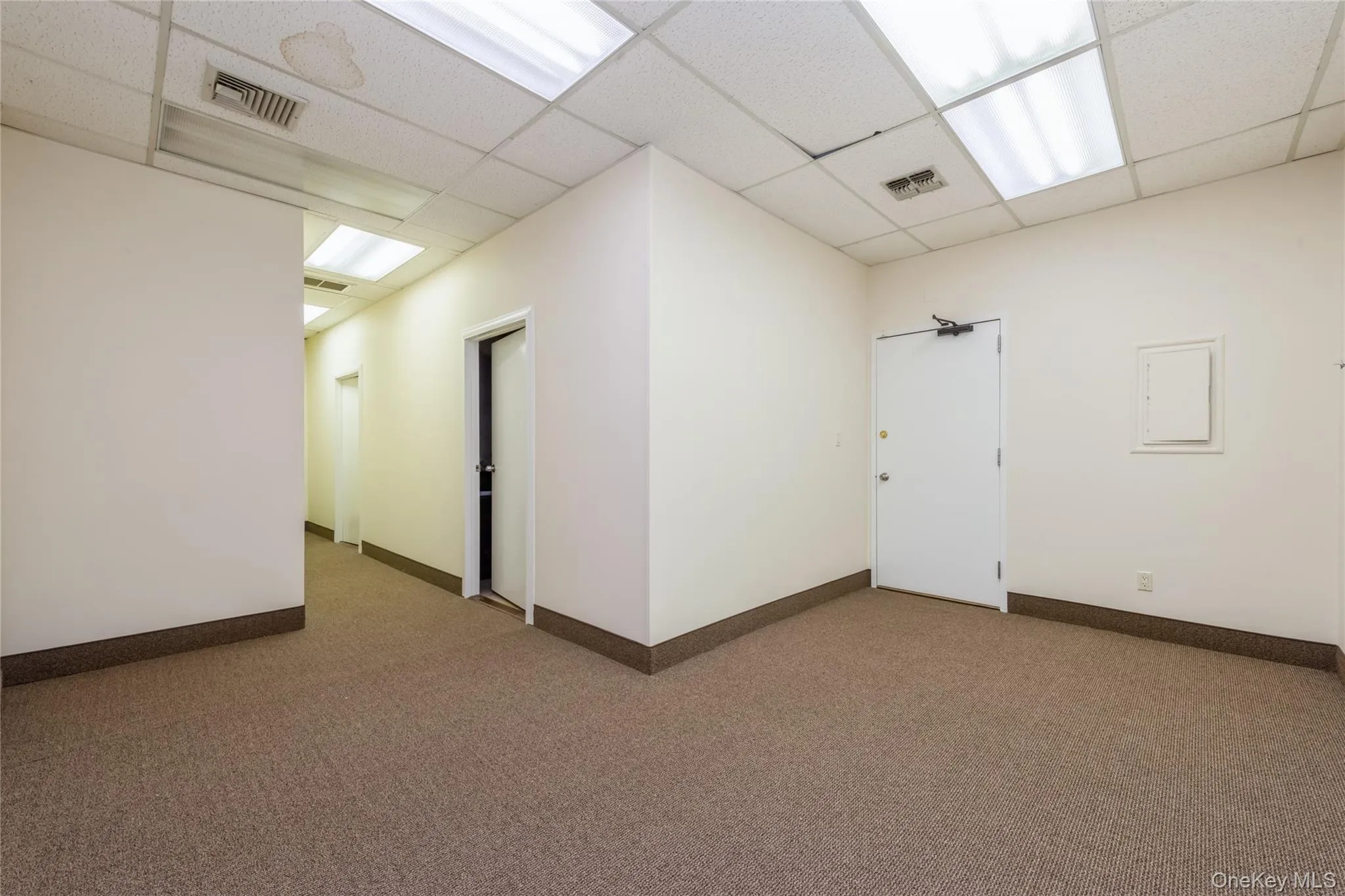 15 1/2 Glen Street, Glen Cove, NY, ,Commercial Lease,For Rent,Glen,0,986002 15 1/2 Glen Street, Glen Cove, NY, ,Commercial Lease,For Rent,Glen,0,986002