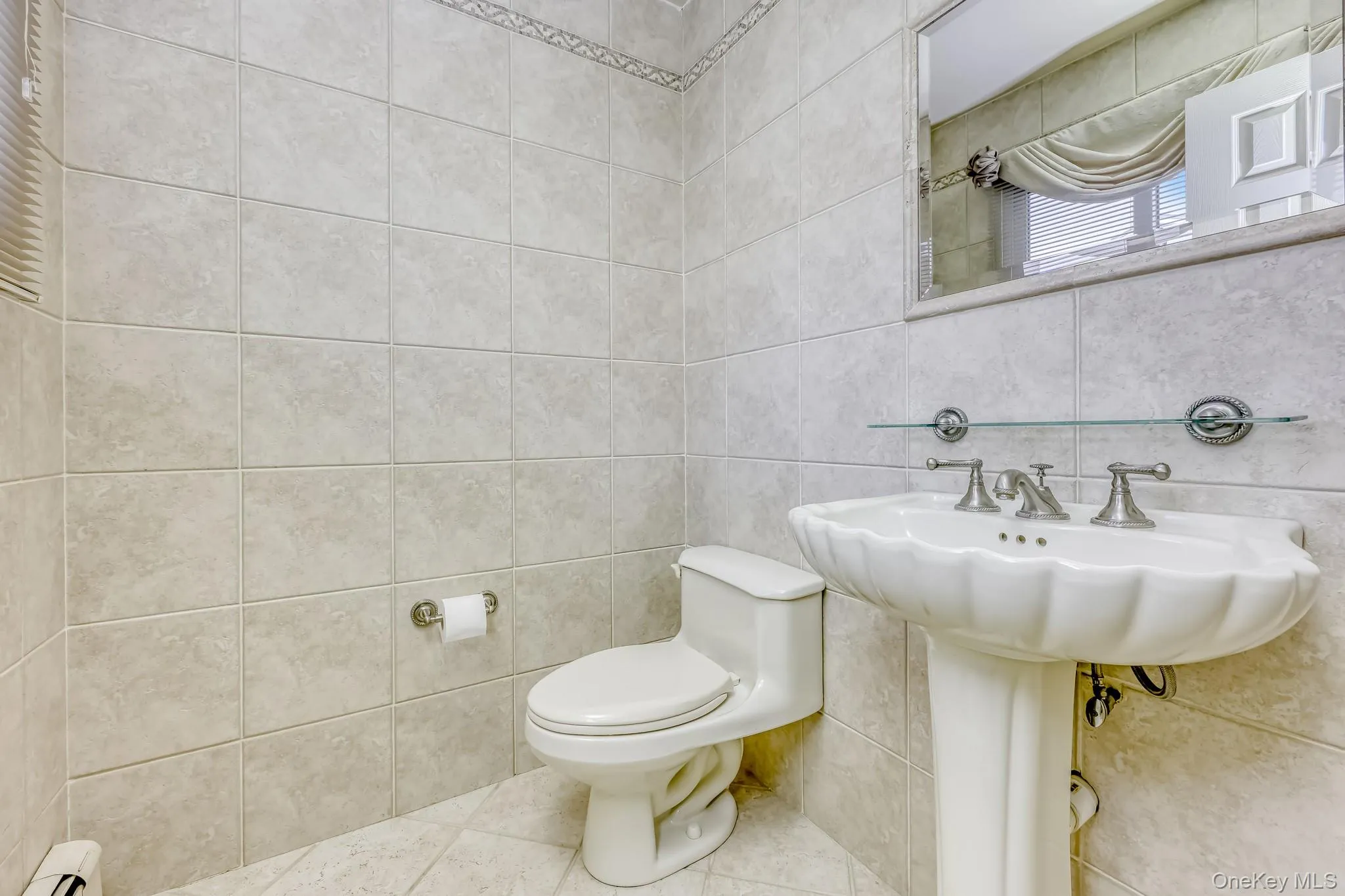 17 Brookline Way, Clarkstown, NY, 3 Bedrooms Bedrooms, 9 Rooms Rooms,2 BathroomsBathrooms,Residential,For Rent,Brookline,0,986010 17 Brookline Way, Clarkstown, NY, 3 Bedrooms Bedrooms, 9 Rooms Rooms,2 BathroomsBathrooms,Residential,For Rent,Brookline,0,986010