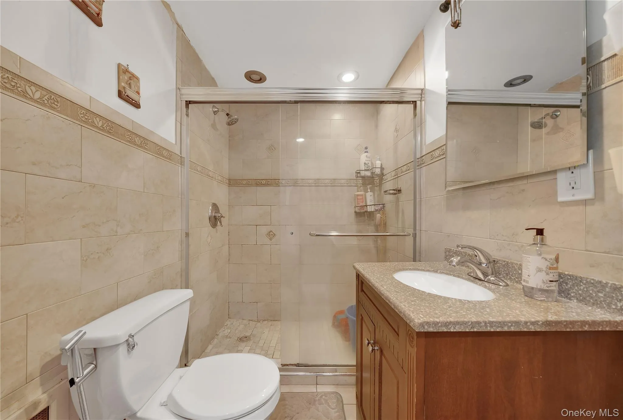 8258 235th Street, New York, NY, 4 Bedrooms Bedrooms, 8 Rooms Rooms,2 BathroomsBathrooms,Residential Lease,For Rent,235th,0,986023 8258 235th Street, New York, NY, 4 Bedrooms Bedrooms, 8 Rooms Rooms,2 BathroomsBathrooms,Residential Lease,For Rent,235th,0,986023