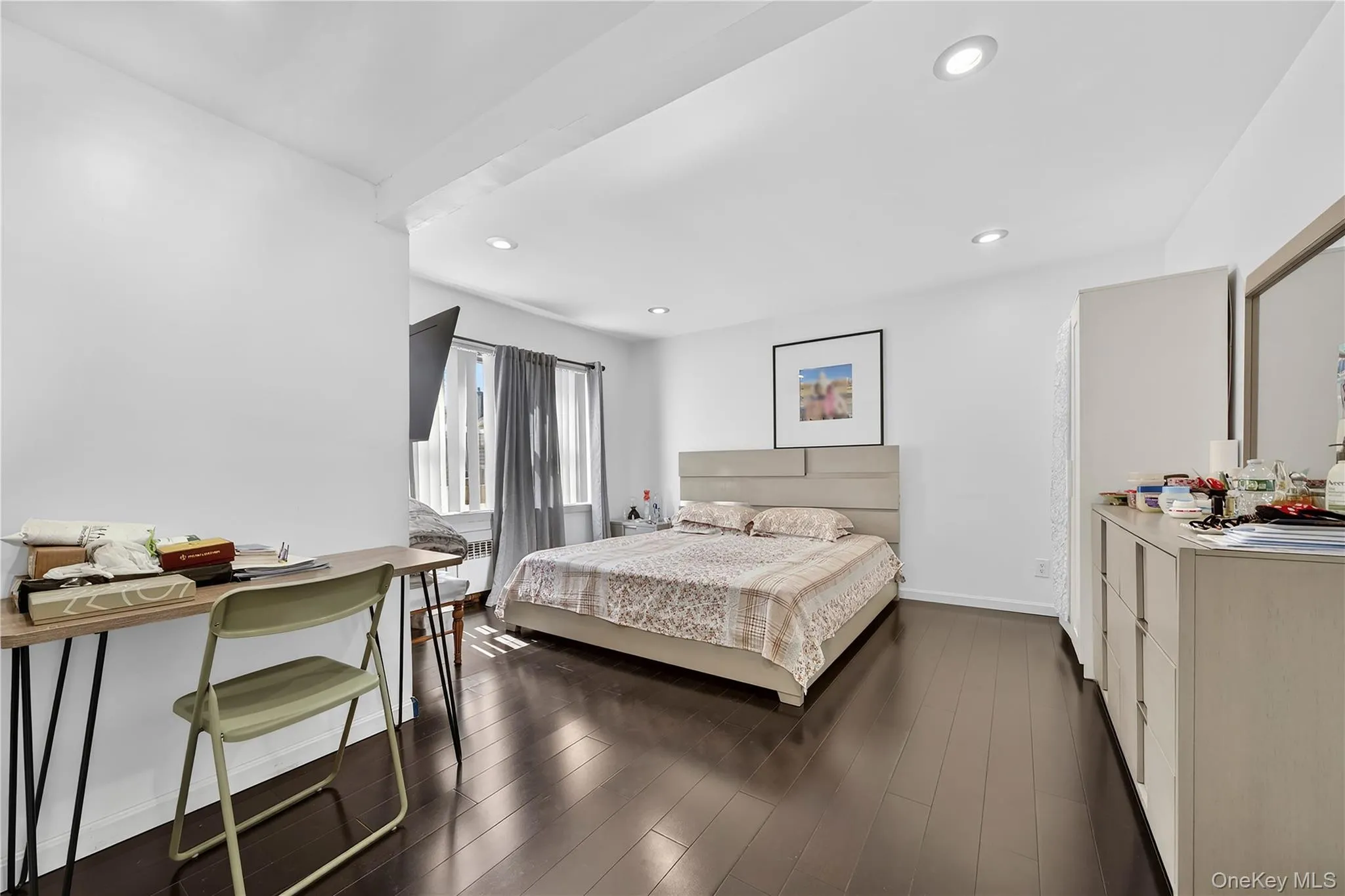 8258 235th Street, New York, NY, 4 Bedrooms Bedrooms, 8 Rooms Rooms,2 BathroomsBathrooms,Residential Lease,For Rent,235th,0,986023 8258 235th Street, New York, NY, 4 Bedrooms Bedrooms, 8 Rooms Rooms,2 BathroomsBathrooms,Residential Lease,For Rent,235th,0,986023