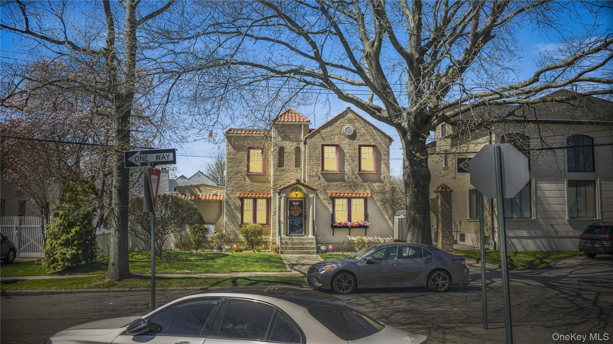 8258 235th Street, New York, NY, 4 Bedrooms Bedrooms, 8 Rooms Rooms,2 BathroomsBathrooms,Residential Lease,For Rent,235th,0,986023 8258 235th Street, New York, NY, 4 Bedrooms Bedrooms, 8 Rooms Rooms,2 BathroomsBathrooms,Residential Lease,For Rent,235th,0,986023