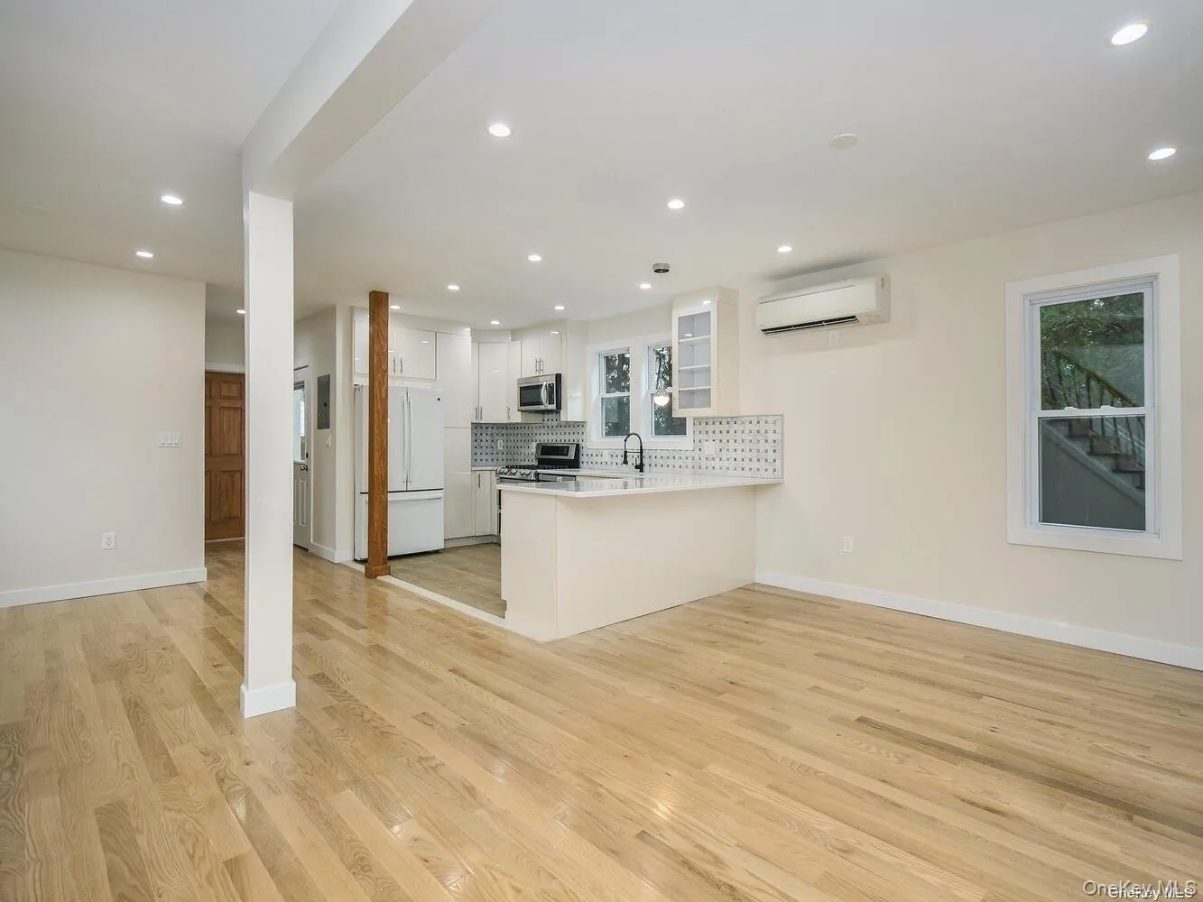 4 8th Street, North Hempstead, NY, 4 Bedrooms Bedrooms, 10 Rooms Rooms,4 BathroomsBathrooms,Residential Lease,For Rent,8th,0,986024 4 8th Street, North Hempstead, NY, 4 Bedrooms Bedrooms, 10 Rooms Rooms,4 BathroomsBathrooms,Residential Lease,For Rent,8th,0,986024