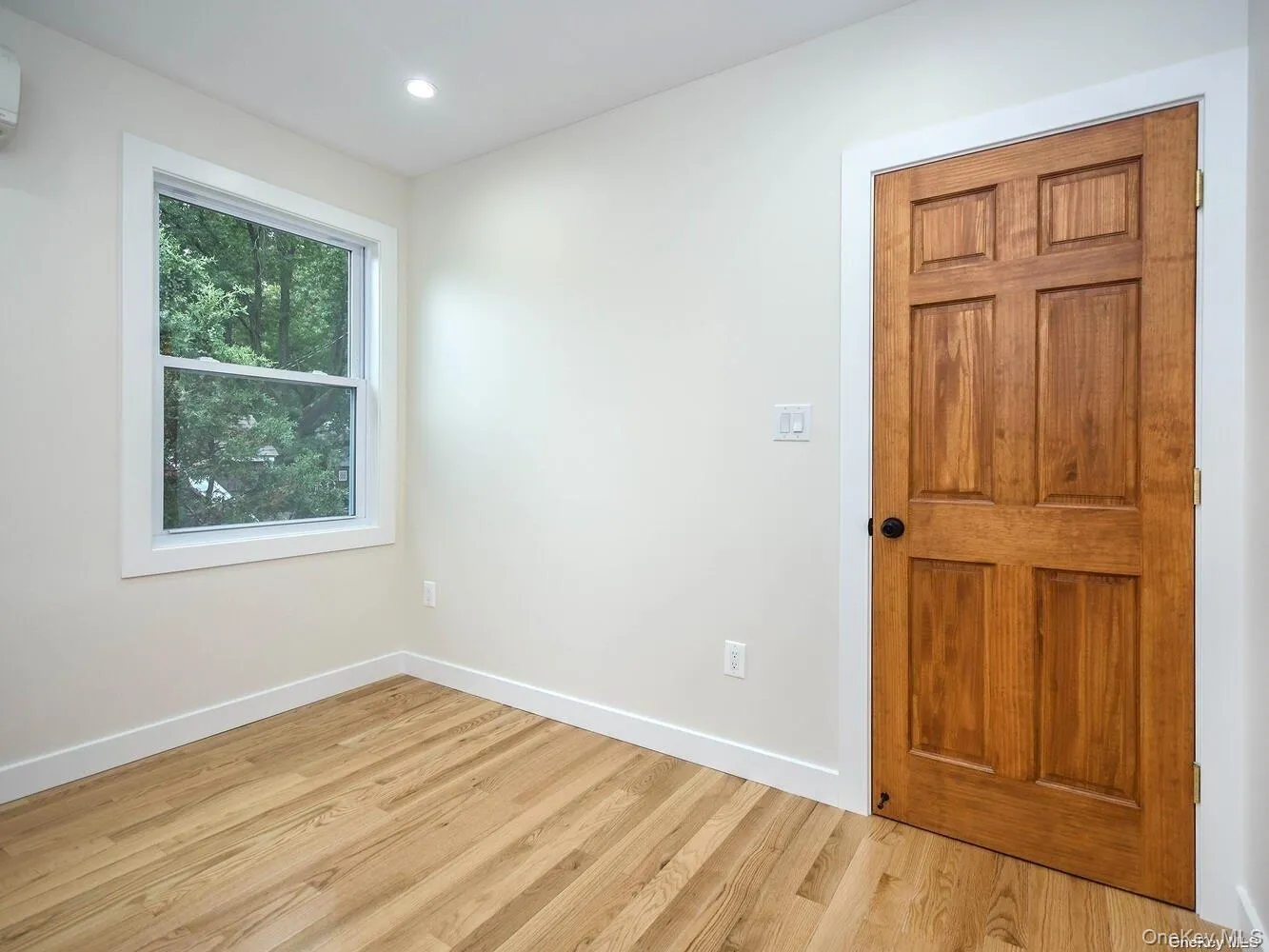 4 8th Street, North Hempstead, NY, 4 Bedrooms Bedrooms, 10 Rooms Rooms,4 BathroomsBathrooms,Residential Lease,For Rent,8th,0,986024 4 8th Street, North Hempstead, NY, 4 Bedrooms Bedrooms, 10 Rooms Rooms,4 BathroomsBathrooms,Residential Lease,For Rent,8th,0,986024