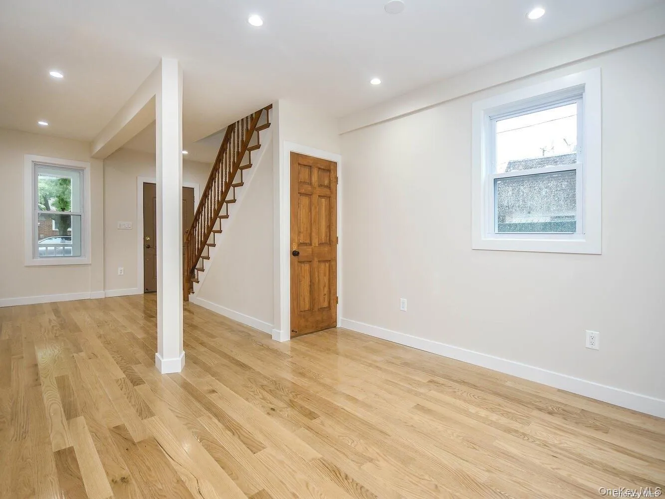 4 8th Street, North Hempstead, NY, 4 Bedrooms Bedrooms, 10 Rooms Rooms,4 BathroomsBathrooms,Residential Lease,For Rent,8th,0,986024 4 8th Street, North Hempstead, NY, 4 Bedrooms Bedrooms, 10 Rooms Rooms,4 BathroomsBathrooms,Residential Lease,For Rent,8th,0,986024