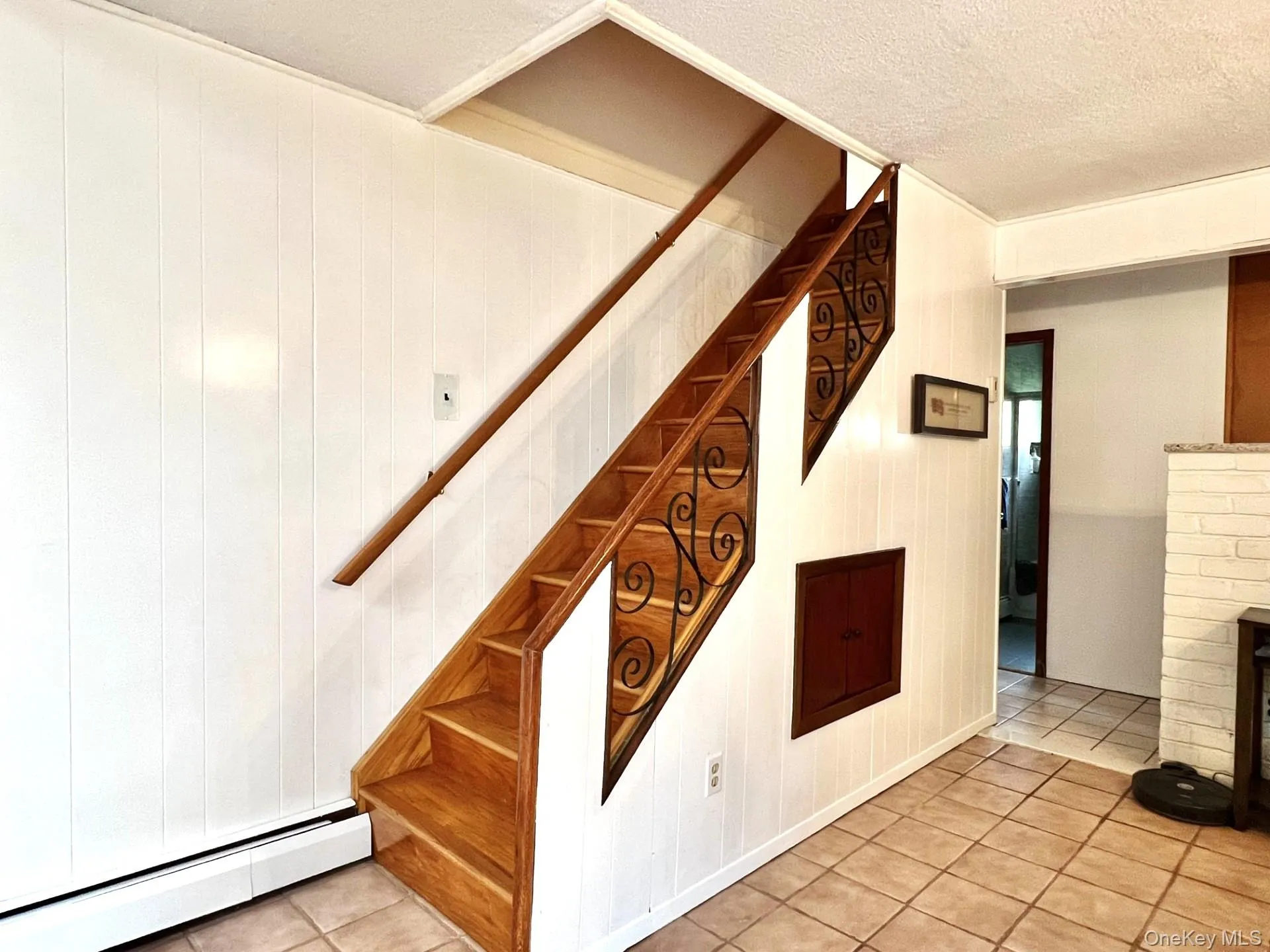 7 hope, Oyster Bay, NY, 5 Bedrooms Bedrooms, 8 Rooms Rooms,2 BathroomsBathrooms,Residential Lease,For Rent,hope,0,986028 7 hope, Oyster Bay, NY, 5 Bedrooms Bedrooms, 8 Rooms Rooms,2 BathroomsBathrooms,Residential Lease,For Rent,hope,0,986028