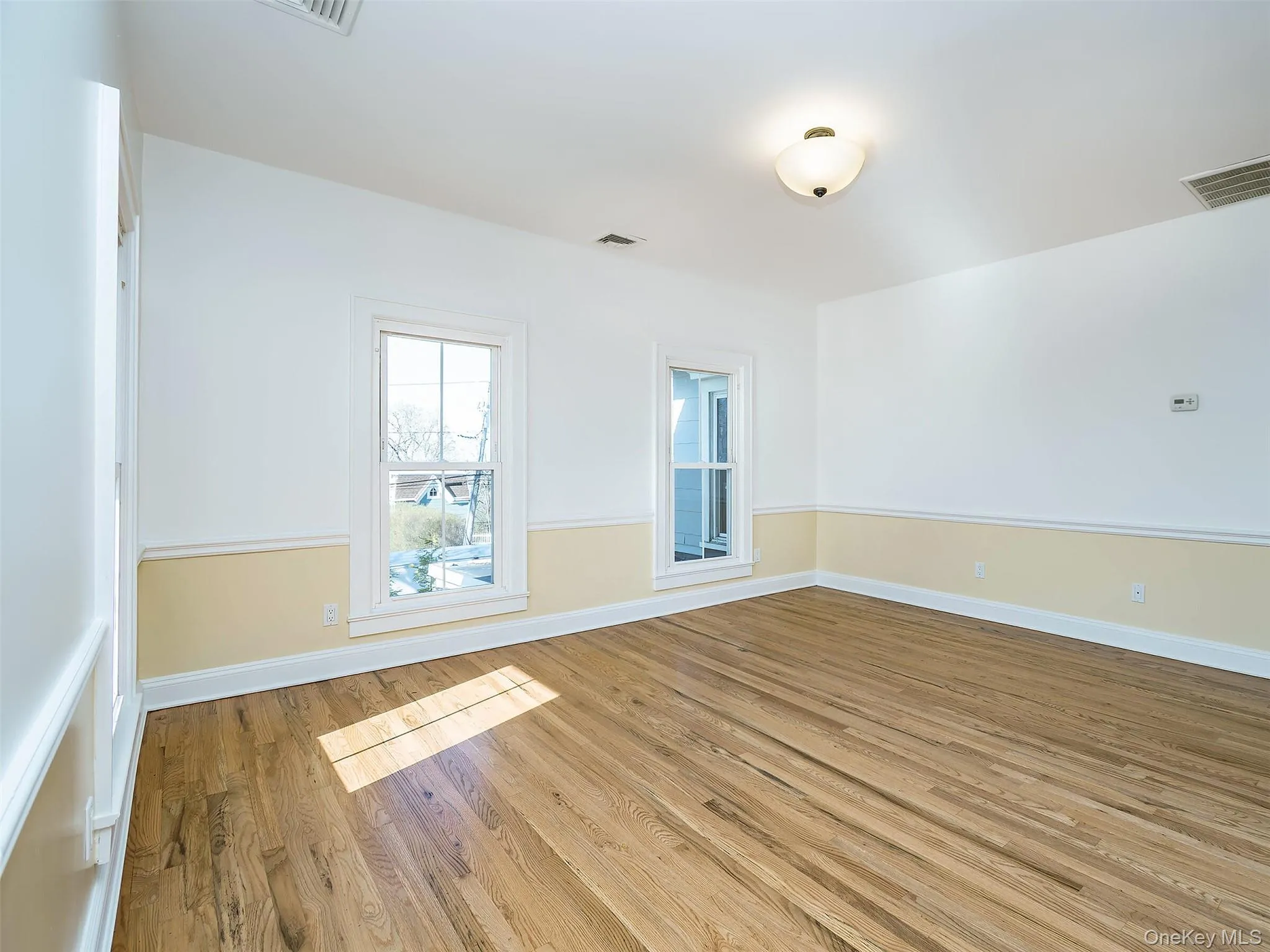 26 Summit Avenue, Oyster Bay, NY, 2 Bedrooms Bedrooms, 5 Rooms Rooms,1 BathroomBathrooms,Residential Lease,For Rent,Summit,0,986031 26 Summit Avenue, Oyster Bay, NY, 2 Bedrooms Bedrooms, 5 Rooms Rooms,1 BathroomBathrooms,Residential Lease,For Rent,Summit,0,986031