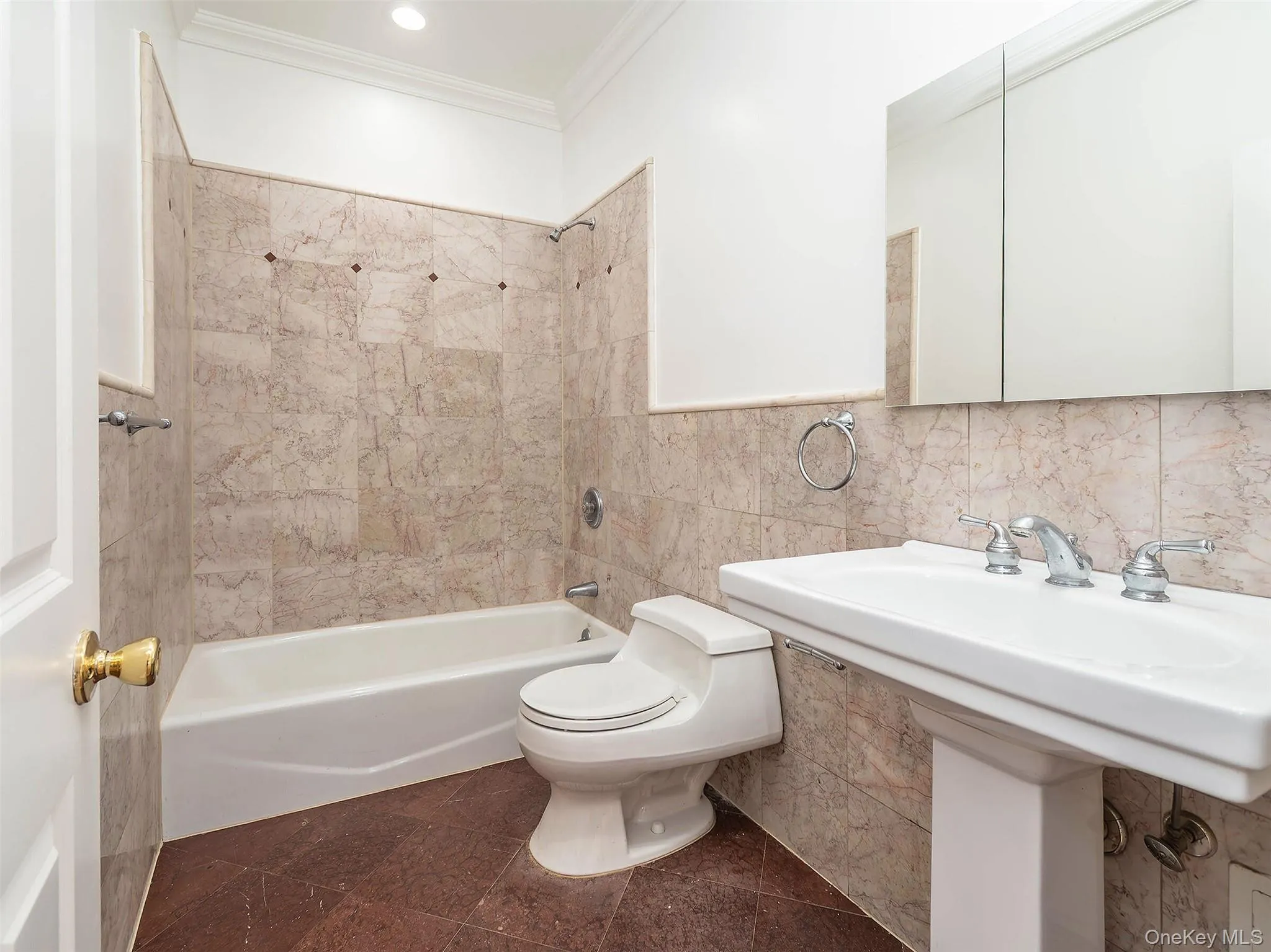 26 Summit Avenue, Oyster Bay, NY, 2 Bedrooms Bedrooms, 5 Rooms Rooms,1 BathroomBathrooms,Residential Lease,For Rent,Summit,0,986031 26 Summit Avenue, Oyster Bay, NY, 2 Bedrooms Bedrooms, 5 Rooms Rooms,1 BathroomBathrooms,Residential Lease,For Rent,Summit,0,986031