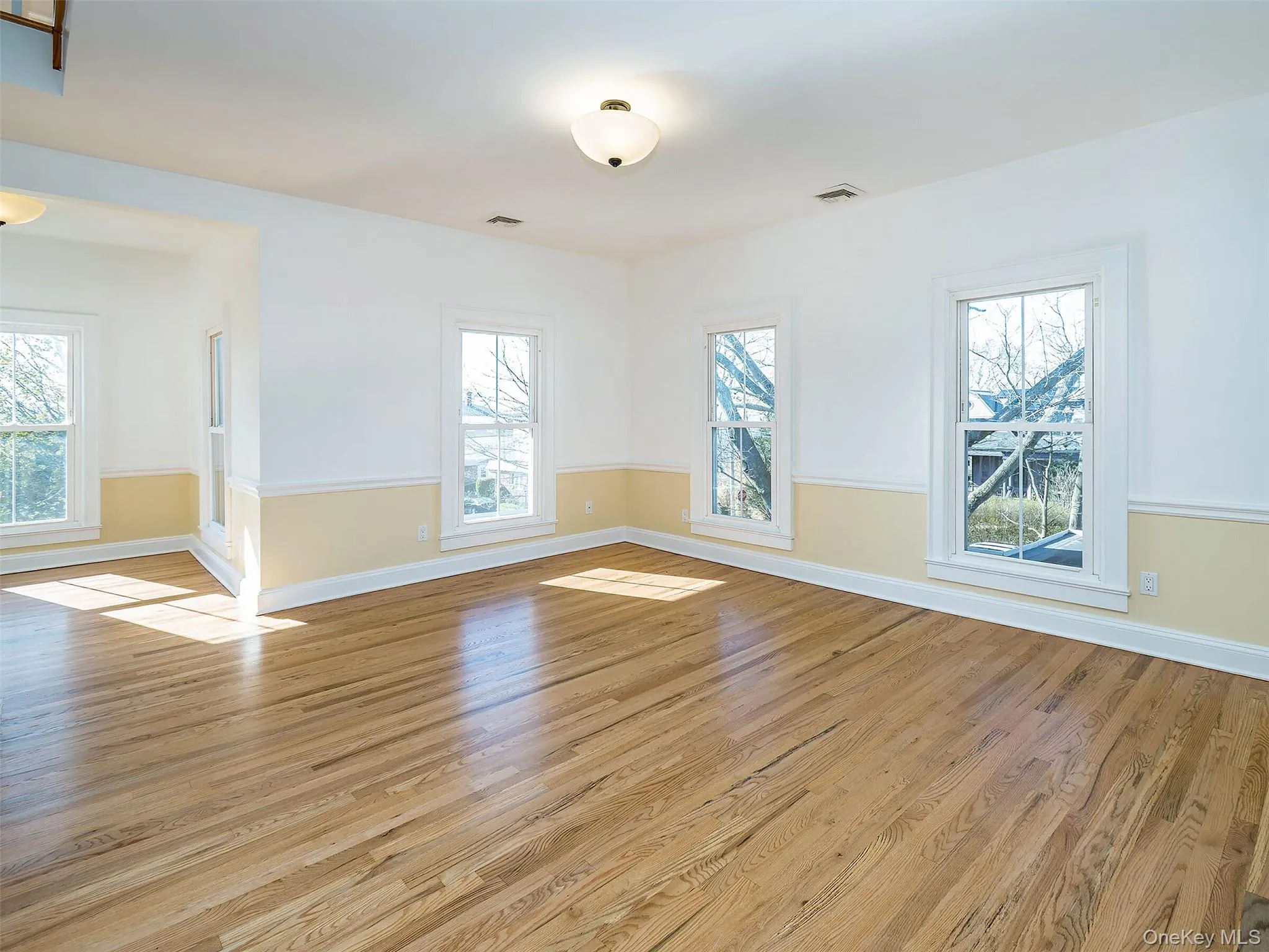 26 Summit Avenue, Oyster Bay, NY, 2 Bedrooms Bedrooms, 5 Rooms Rooms,1 BathroomBathrooms,Residential Lease,For Rent,Summit,0,986031 26 Summit Avenue, Oyster Bay, NY, 2 Bedrooms Bedrooms, 5 Rooms Rooms,1 BathroomBathrooms,Residential Lease,For Rent,Summit,0,986031