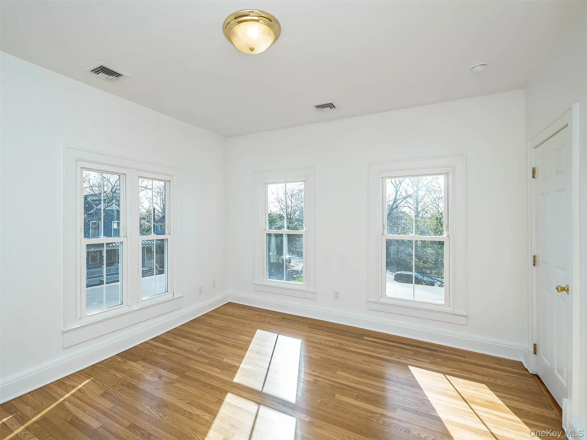 2nd bedroom 2nd bedroom