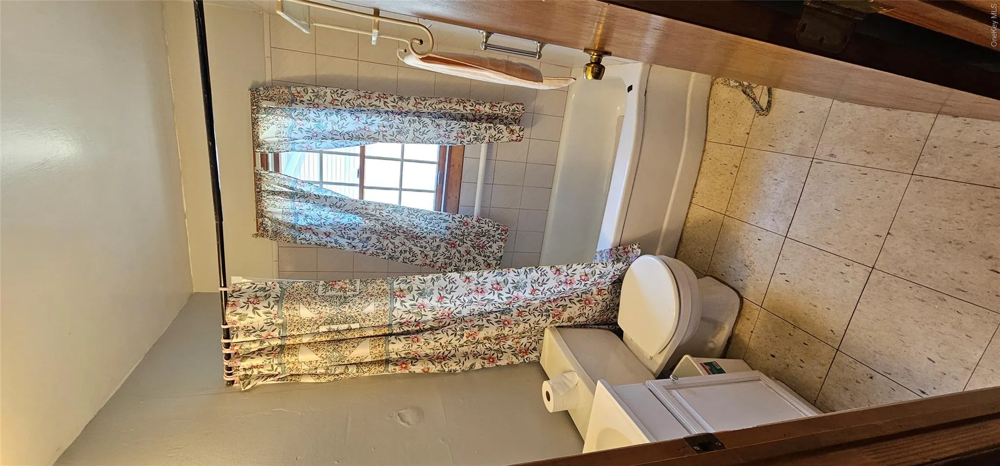 136 Primrose Avenue, Oyster Bay, NY, 5 Bedrooms Bedrooms, 8 Rooms Rooms,1 BathroomBathrooms,Residential,For Rent,Primrose,0,986050 136 Primrose Avenue, Oyster Bay, NY, 5 Bedrooms Bedrooms, 8 Rooms Rooms,1 BathroomBathrooms,Residential,For Rent,Primrose,0,986050