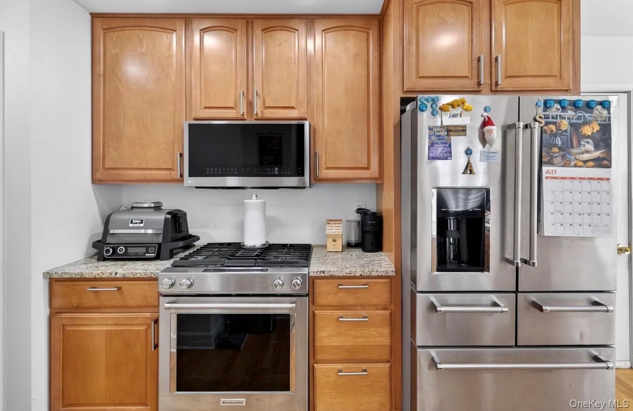 6 Chelsea Court, Troy, NY, 3 Bedrooms Bedrooms, 8 Rooms Rooms,2 BathroomsBathrooms,Residential,For Rent,Chelsea,0,986058 6 Chelsea Court, Troy, NY, 3 Bedrooms Bedrooms, 8 Rooms Rooms,2 BathroomsBathrooms,Residential,For Rent,Chelsea,0,986058