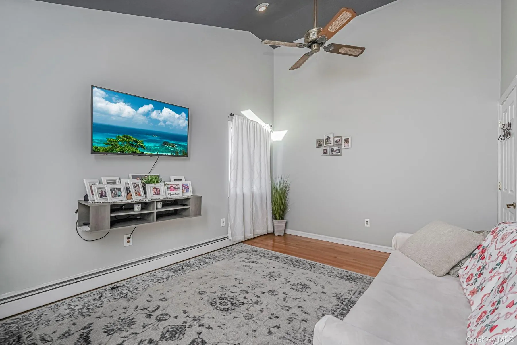 317 Darlington Avenue, New York, NY, 4 Bedrooms Bedrooms, 9 Rooms Rooms,1 BathroomBathrooms,Residential Lease,For Rent,Darlington,0,986061 317 Darlington Avenue, New York, NY, 4 Bedrooms Bedrooms, 9 Rooms Rooms,1 BathroomBathrooms,Residential Lease,For Rent,Darlington,0,986061