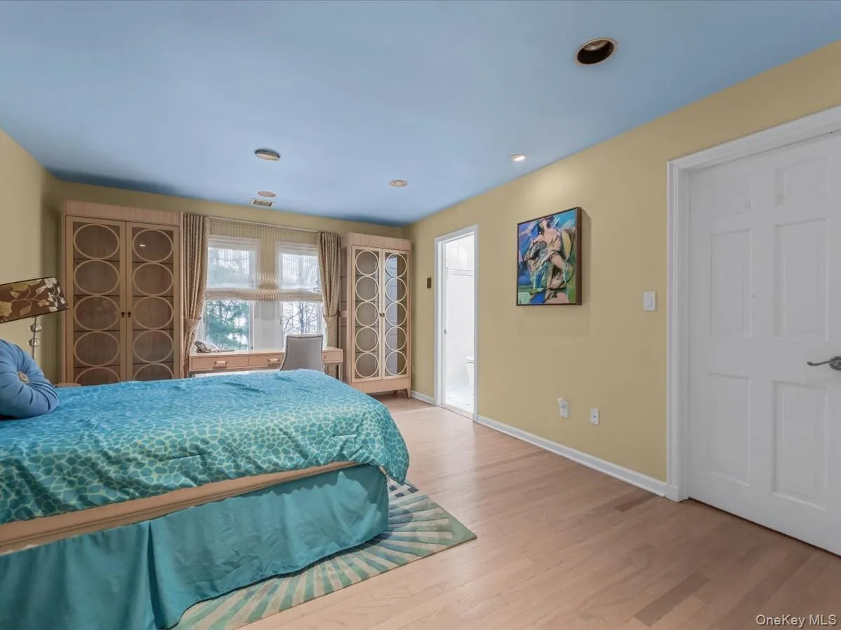 19 Mallard Drive, Huntington, NY, 6 Bedrooms Bedrooms, 14 Rooms Rooms,6 BathroomsBathrooms,Residential,For Rent,Mallard,0,986062 19 Mallard Drive, Huntington, NY, 6 Bedrooms Bedrooms, 14 Rooms Rooms,6 BathroomsBathrooms,Residential,For Rent,Mallard,0,986062