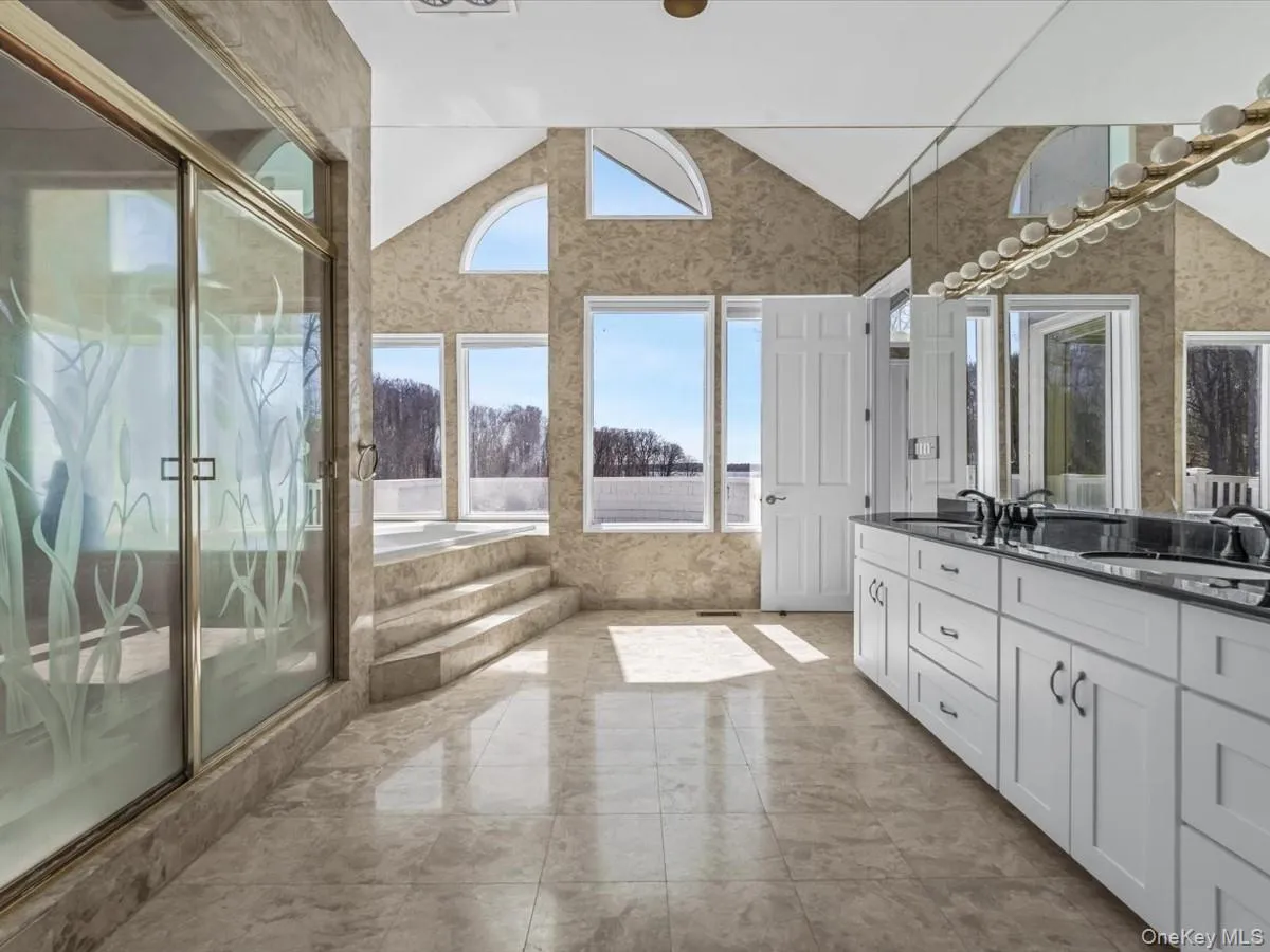 19 Mallard Drive, Huntington, NY, 6 Bedrooms Bedrooms, 14 Rooms Rooms,6 BathroomsBathrooms,Residential,For Rent,Mallard,0,986062 19 Mallard Drive, Huntington, NY, 6 Bedrooms Bedrooms, 14 Rooms Rooms,6 BathroomsBathrooms,Residential,For Rent,Mallard,0,986062