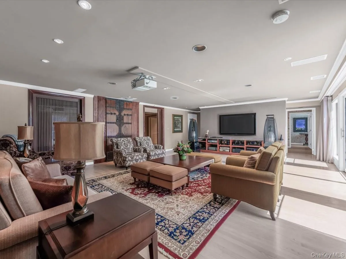 19 Mallard Drive, Huntington, NY, 6 Bedrooms Bedrooms, 14 Rooms Rooms,6 BathroomsBathrooms,Residential,For Rent,Mallard,0,986062 19 Mallard Drive, Huntington, NY, 6 Bedrooms Bedrooms, 14 Rooms Rooms,6 BathroomsBathrooms,Residential,For Rent,Mallard,0,986062