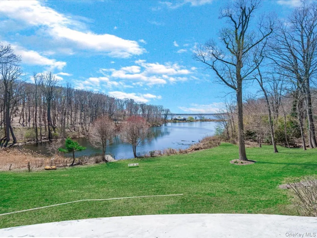 19 Mallard Drive, Huntington, NY, 6 Bedrooms Bedrooms, 14 Rooms Rooms,6 BathroomsBathrooms,Residential,For Rent,Mallard,0,986062 19 Mallard Drive, Huntington, NY, 6 Bedrooms Bedrooms, 14 Rooms Rooms,6 BathroomsBathrooms,Residential,For Rent,Mallard,0,986062