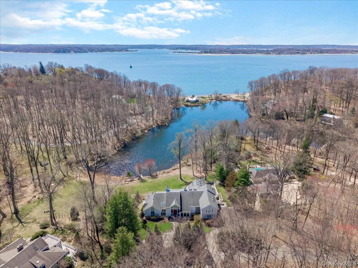 19 Mallard Drive, Huntington, NY, 6 Bedrooms Bedrooms, 14 Rooms Rooms,6 BathroomsBathrooms,Residential,For Rent,Mallard,0,986062 19 Mallard Drive, Huntington, NY, 6 Bedrooms Bedrooms, 14 Rooms Rooms,6 BathroomsBathrooms,Residential,For Rent,Mallard,0,986062