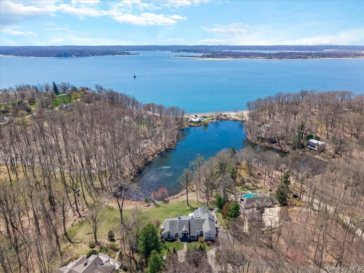 19 Mallard Drive, Huntington, NY, 6 Bedrooms Bedrooms, 14 Rooms Rooms,6 BathroomsBathrooms,Residential,For Rent,Mallard,0,986062 19 Mallard Drive, Huntington, NY, 6 Bedrooms Bedrooms, 14 Rooms Rooms,6 BathroomsBathrooms,Residential,For Rent,Mallard,0,986062