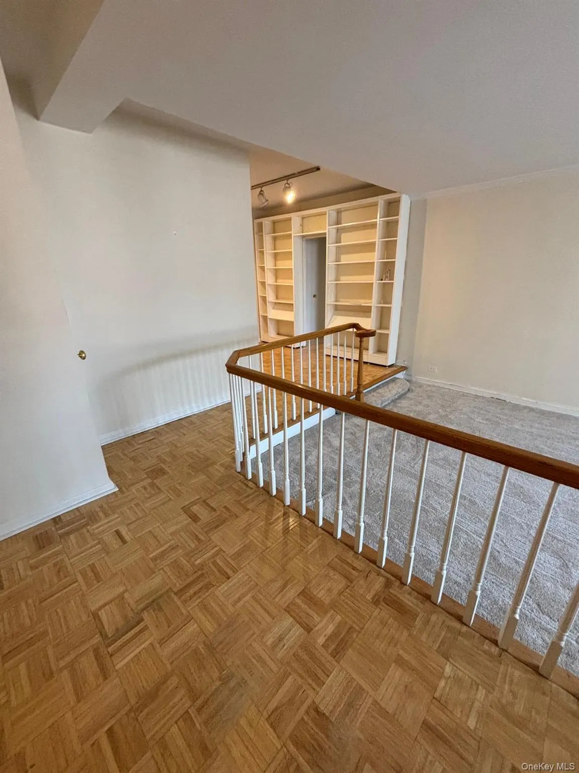 9810 64th Avenue, New York, NY, 1 Bedroom Bedrooms, 3 Rooms Rooms,1 BathroomBathrooms,Residential Lease,For Rent,64th,0,986072 9810 64th Avenue, New York, NY, 1 Bedroom Bedrooms, 3 Rooms Rooms,1 BathroomBathrooms,Residential Lease,For Rent,64th,0,986072