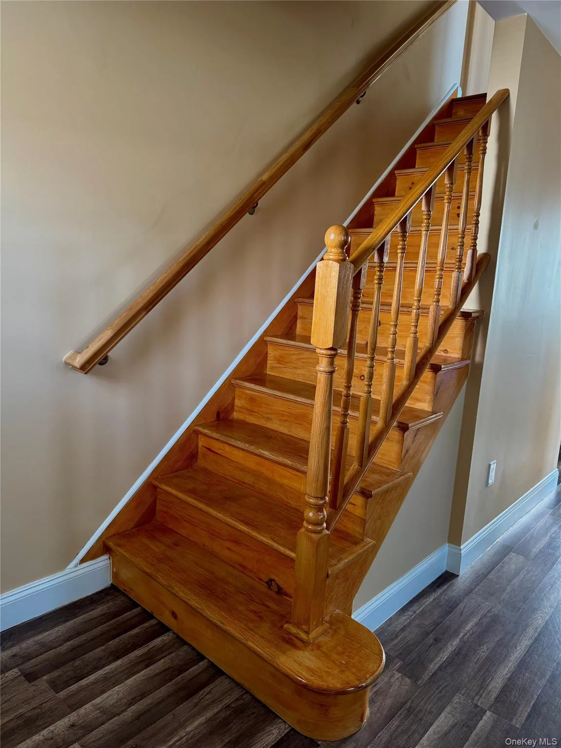 2 Lafayette Drive, Brookhaven, NY, 3 Bedrooms Bedrooms, 8 Rooms Rooms,1 BathroomBathrooms,Residential Lease,For Rent,Lafayette,0,986075 2 Lafayette Drive, Brookhaven, NY, 3 Bedrooms Bedrooms, 8 Rooms Rooms,1 BathroomBathrooms,Residential Lease,For Rent,Lafayette,0,986075