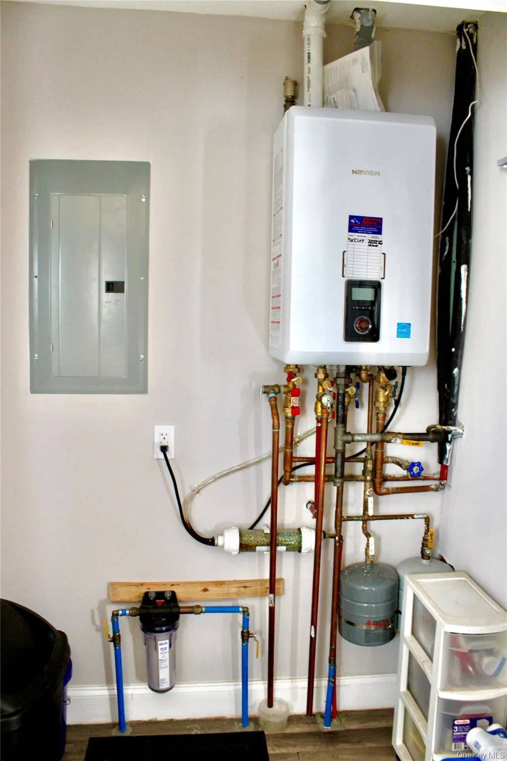 2 Lafayette Drive, Brookhaven, NY, 3 Bedrooms Bedrooms, 8 Rooms Rooms,1 BathroomBathrooms,Residential Lease,For Rent,Lafayette,0,986075 2 Lafayette Drive, Brookhaven, NY, 3 Bedrooms Bedrooms, 8 Rooms Rooms,1 BathroomBathrooms,Residential Lease,For Rent,Lafayette,0,986075