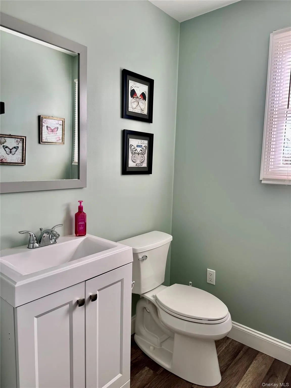 2 Lafayette Drive, Brookhaven, NY, 3 Bedrooms Bedrooms, 8 Rooms Rooms,1 BathroomBathrooms,Residential Lease,For Rent,Lafayette,0,986075 2 Lafayette Drive, Brookhaven, NY, 3 Bedrooms Bedrooms, 8 Rooms Rooms,1 BathroomBathrooms,Residential Lease,For Rent,Lafayette,0,986075