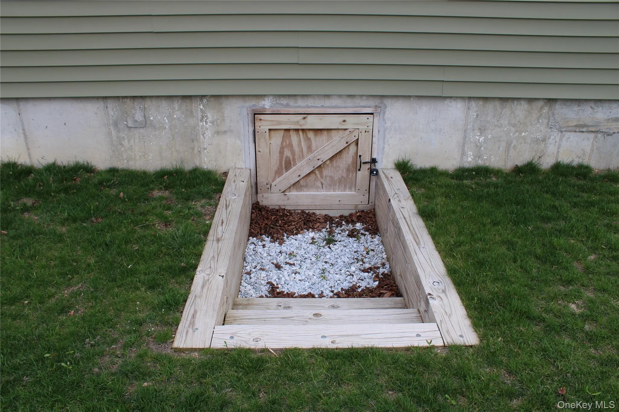 2 Lafayette Drive, Brookhaven, NY, 3 Bedrooms Bedrooms, 8 Rooms Rooms,1 BathroomBathrooms,Residential Lease,For Rent,Lafayette,0,986075 2 Lafayette Drive, Brookhaven, NY, 3 Bedrooms Bedrooms, 8 Rooms Rooms,1 BathroomBathrooms,Residential Lease,For Rent,Lafayette,0,986075