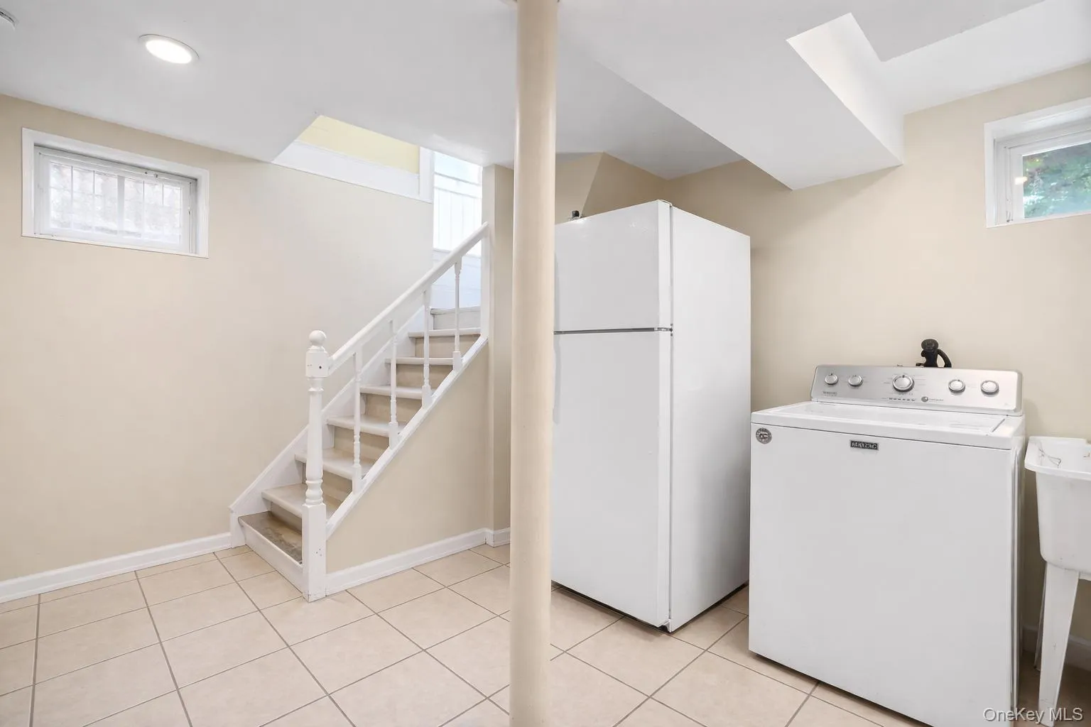 5911 Fresh Pond Road, New York, NY, 3 Bedrooms Bedrooms, 6 Rooms Rooms,2 BathroomsBathrooms,Residential,For Rent,Fresh Pond,0,986078 5911 Fresh Pond Road, New York, NY, 3 Bedrooms Bedrooms, 6 Rooms Rooms,2 BathroomsBathrooms,Residential,For Rent,Fresh Pond,0,986078