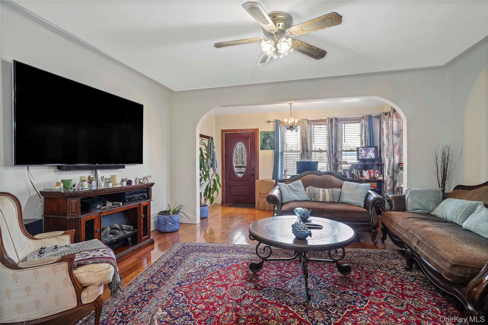 5911 Fresh Pond Road, New York, NY, 3 Bedrooms Bedrooms, 6 Rooms Rooms,2 BathroomsBathrooms,Residential,For Rent,Fresh Pond,0,986078 5911 Fresh Pond Road, New York, NY, 3 Bedrooms Bedrooms, 6 Rooms Rooms,2 BathroomsBathrooms,Residential,For Rent,Fresh Pond,0,986078