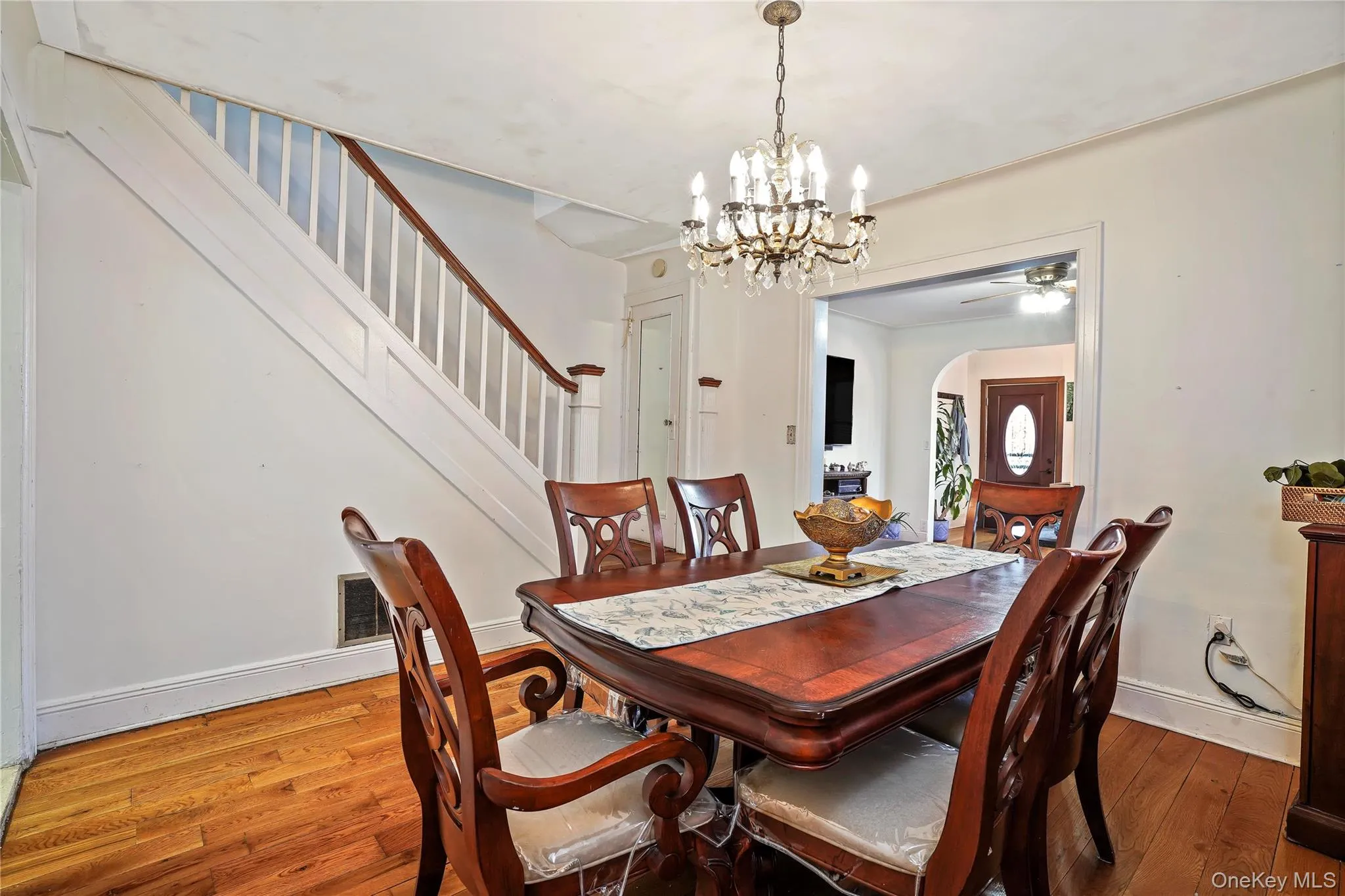 5911 Fresh Pond Road, New York, NY, 3 Bedrooms Bedrooms, 6 Rooms Rooms,2 BathroomsBathrooms,Residential,For Rent,Fresh Pond,0,986078 5911 Fresh Pond Road, New York, NY, 3 Bedrooms Bedrooms, 6 Rooms Rooms,2 BathroomsBathrooms,Residential,For Rent,Fresh Pond,0,986078