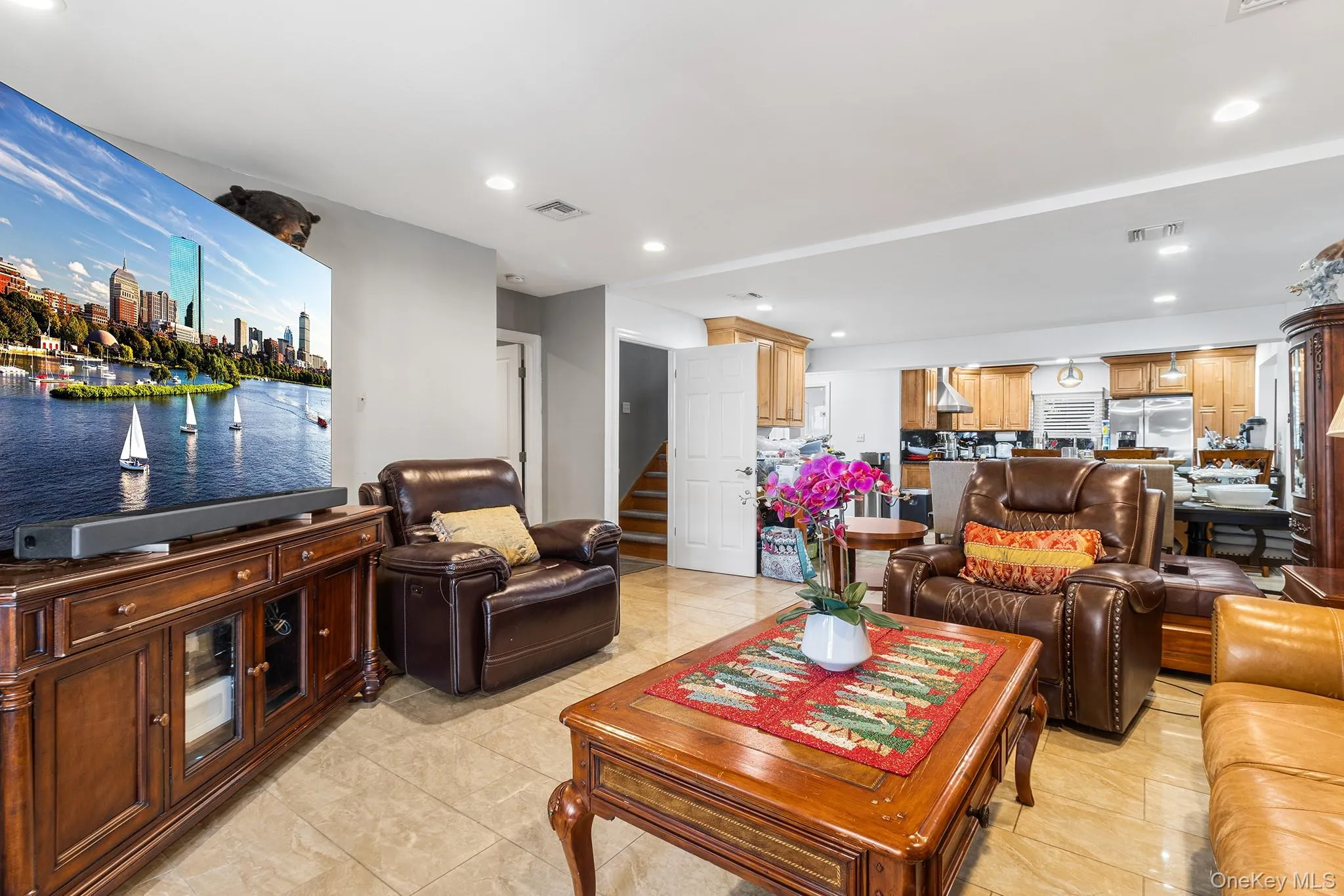 26 Picture Lane, Oyster Bay, NY, 5 Bedrooms Bedrooms, 8 Rooms Rooms,3 BathroomsBathrooms,Residential Sale,For Rent,Picture,0,986104 26 Picture Lane, Oyster Bay, NY, 5 Bedrooms Bedrooms, 8 Rooms Rooms,3 BathroomsBathrooms,Residential Sale,For Rent,Picture,0,986104