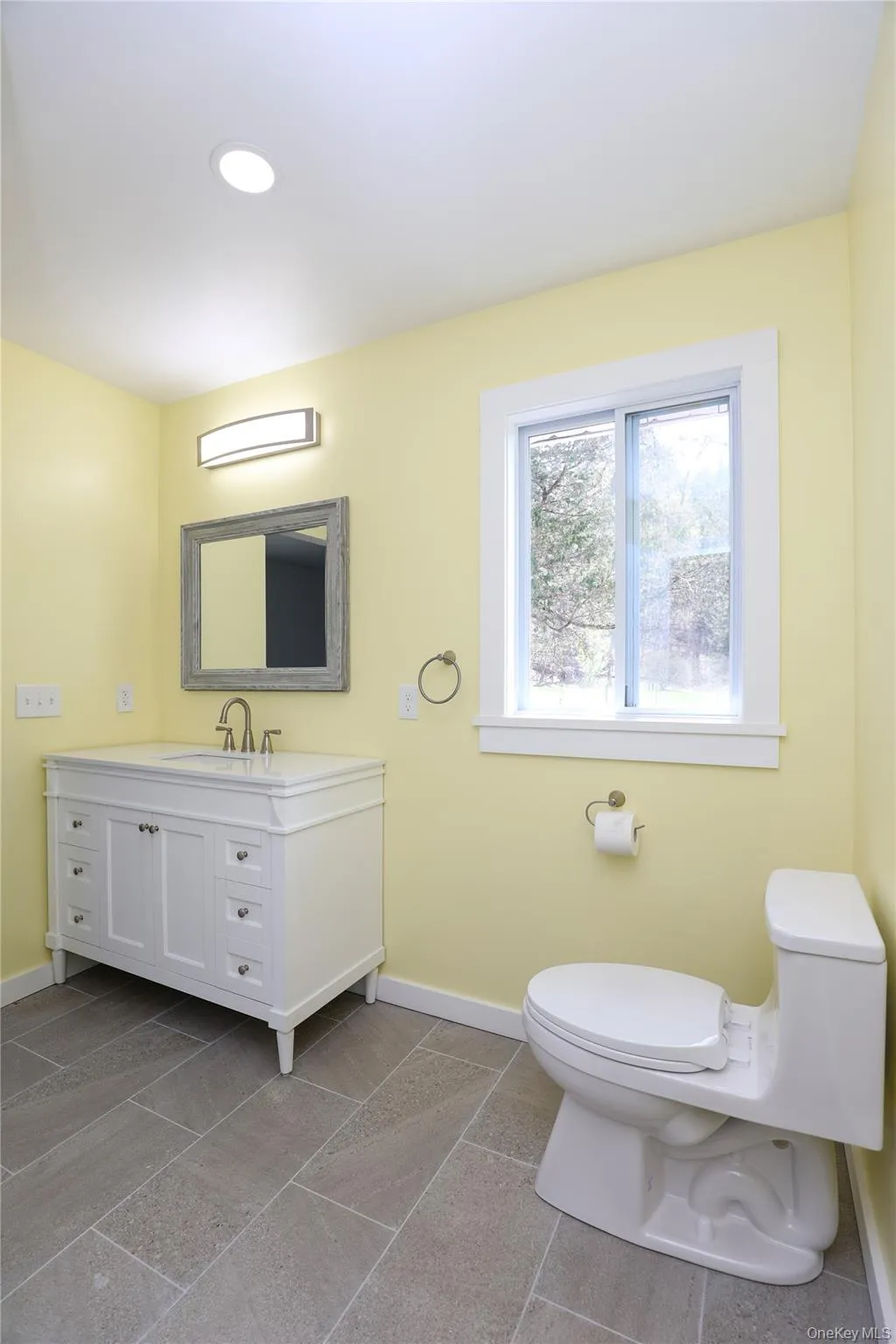 111 Zandhoek Road, Hurley, NY, 4 Bedrooms Bedrooms, 6 Rooms Rooms,2 BathroomsBathrooms,Residential Lease,For Rent,Zandhoek,0,986120 111 Zandhoek Road, Hurley, NY, 4 Bedrooms Bedrooms, 6 Rooms Rooms,2 BathroomsBathrooms,Residential Lease,For Rent,Zandhoek,0,986120