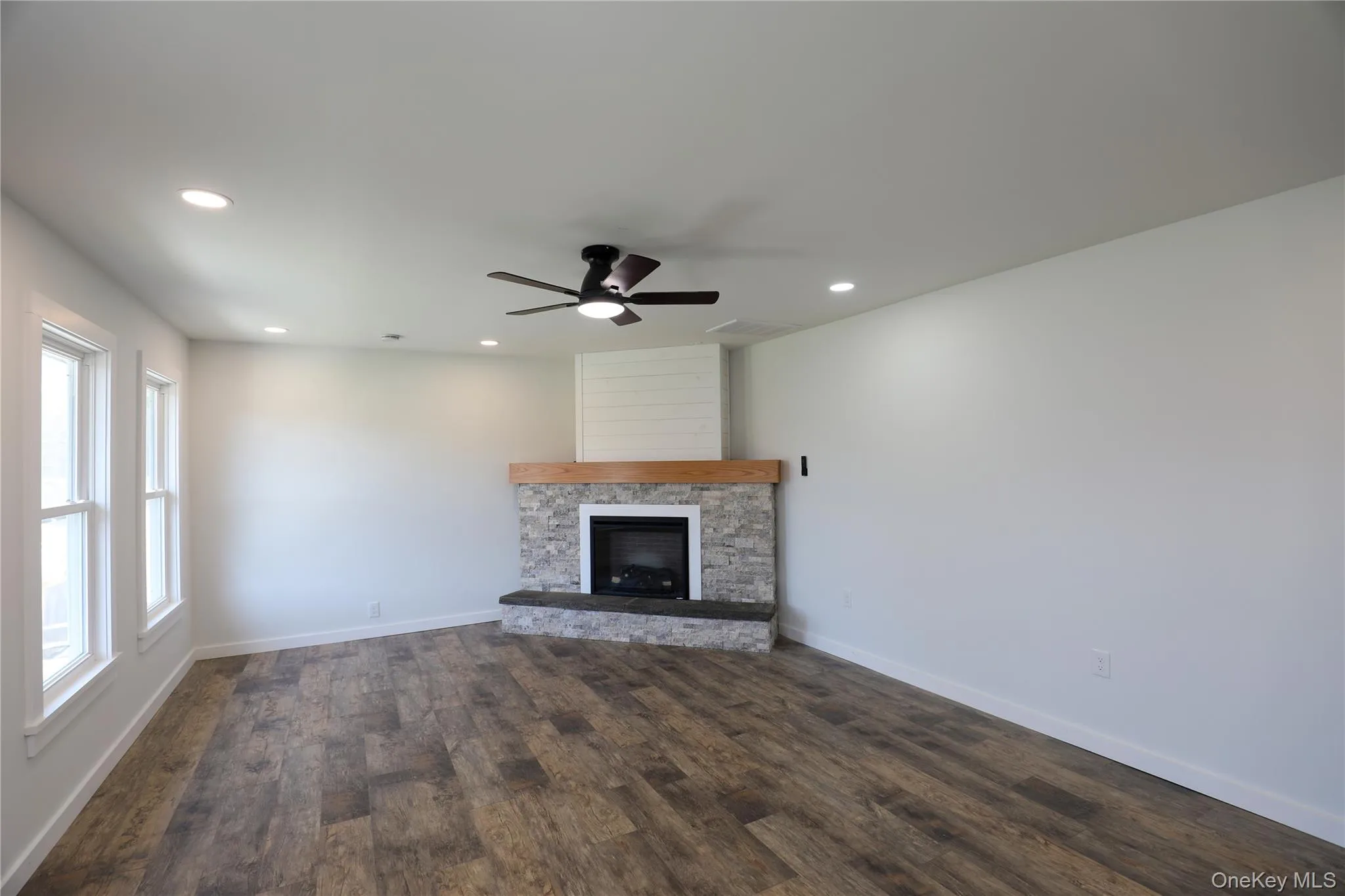 111 Zandhoek Road, Hurley, NY, 4 Bedrooms Bedrooms, 6 Rooms Rooms,2 BathroomsBathrooms,Residential Lease,For Rent,Zandhoek,0,986120 111 Zandhoek Road, Hurley, NY, 4 Bedrooms Bedrooms, 6 Rooms Rooms,2 BathroomsBathrooms,Residential Lease,For Rent,Zandhoek,0,986120