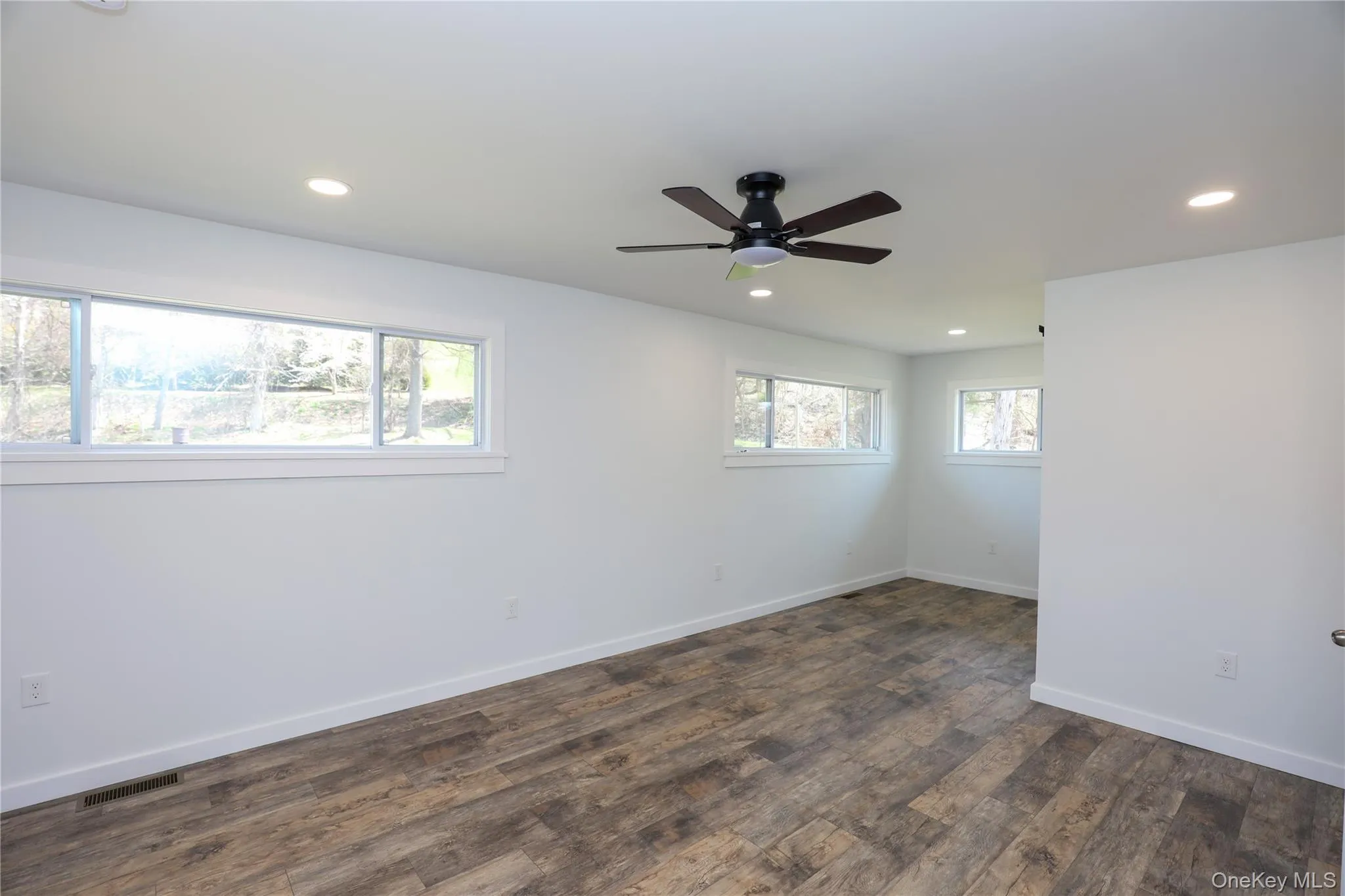 111 Zandhoek Road, Hurley, NY, 4 Bedrooms Bedrooms, 6 Rooms Rooms,2 BathroomsBathrooms,Residential Lease,For Rent,Zandhoek,0,986120 111 Zandhoek Road, Hurley, NY, 4 Bedrooms Bedrooms, 6 Rooms Rooms,2 BathroomsBathrooms,Residential Lease,For Rent,Zandhoek,0,986120