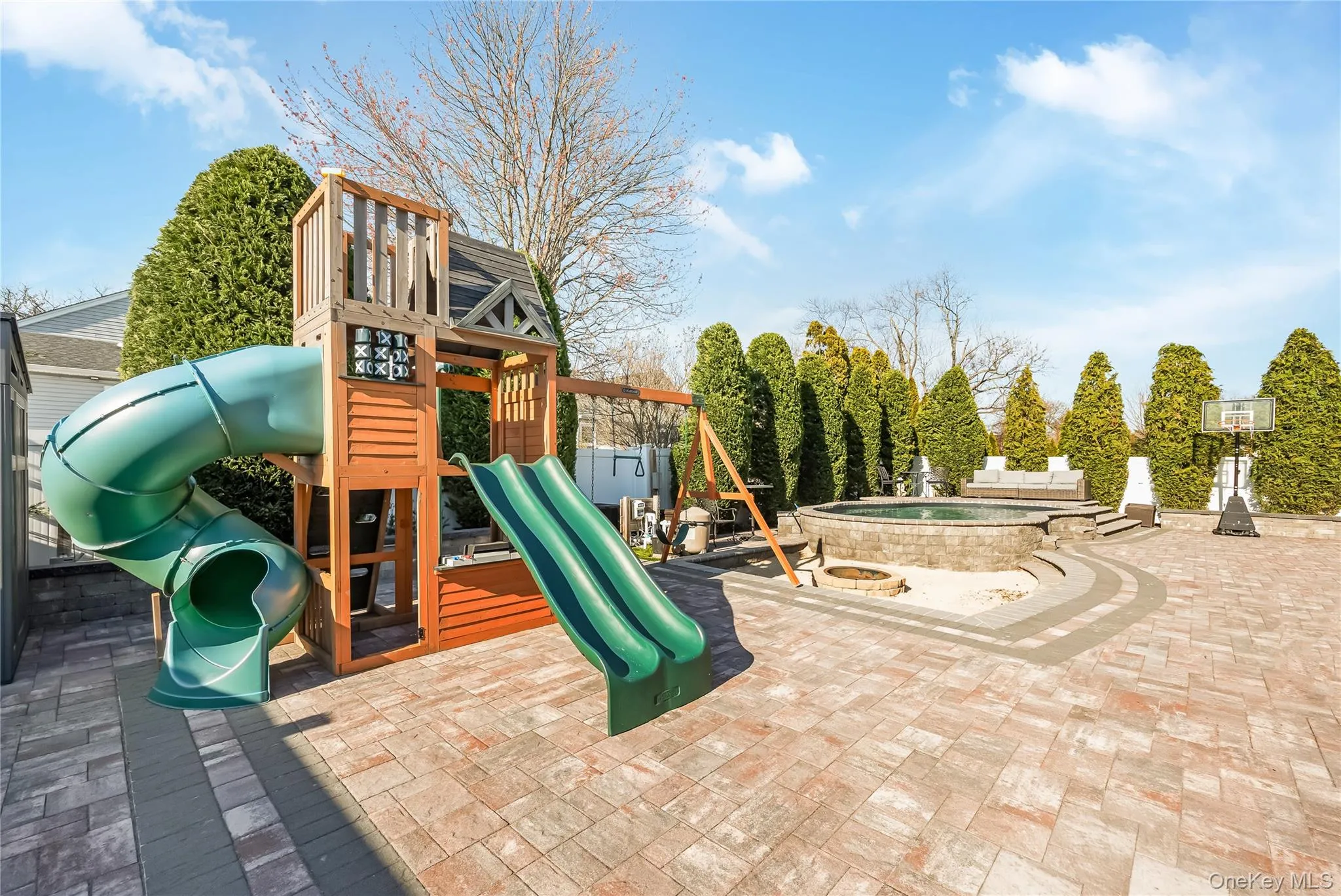 42 Sandy Lane, Oyster Bay, NY, 5 Bedrooms Bedrooms, 15 Rooms Rooms,3 BathroomsBathrooms,Residential,For Rent,Sandy,0,986121 42 Sandy Lane, Oyster Bay, NY, 5 Bedrooms Bedrooms, 15 Rooms Rooms,3 BathroomsBathrooms,Residential,For Rent,Sandy,0,986121