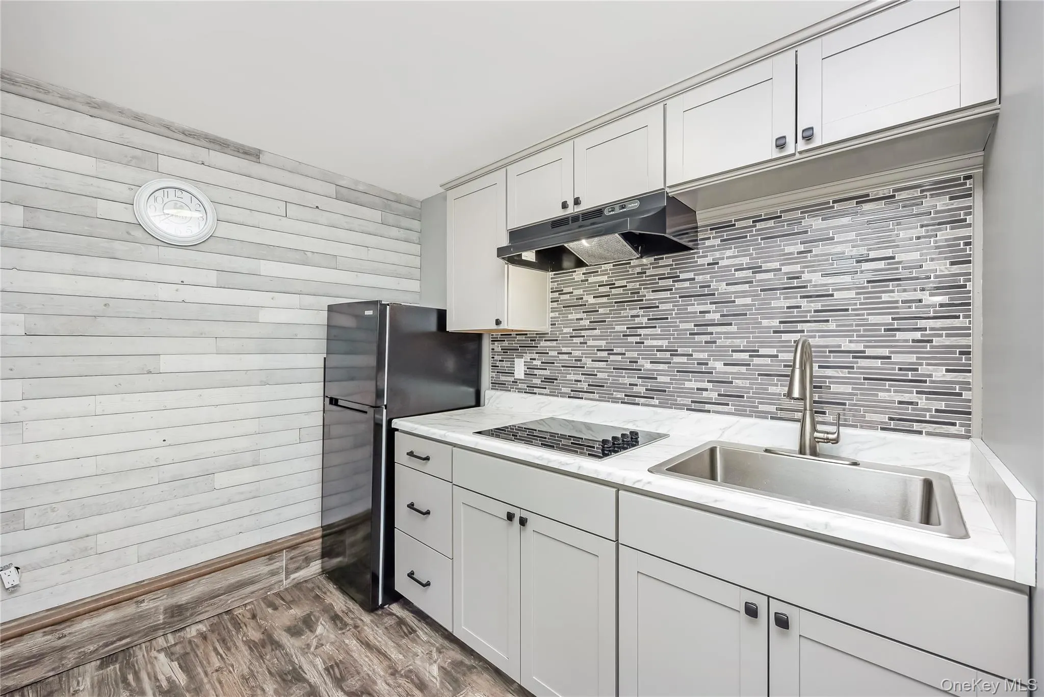 42 Sandy Lane, Oyster Bay, NY, 5 Bedrooms Bedrooms, 15 Rooms Rooms,3 BathroomsBathrooms,Residential,For Rent,Sandy,0,986121 42 Sandy Lane, Oyster Bay, NY, 5 Bedrooms Bedrooms, 15 Rooms Rooms,3 BathroomsBathrooms,Residential,For Rent,Sandy,0,986121
