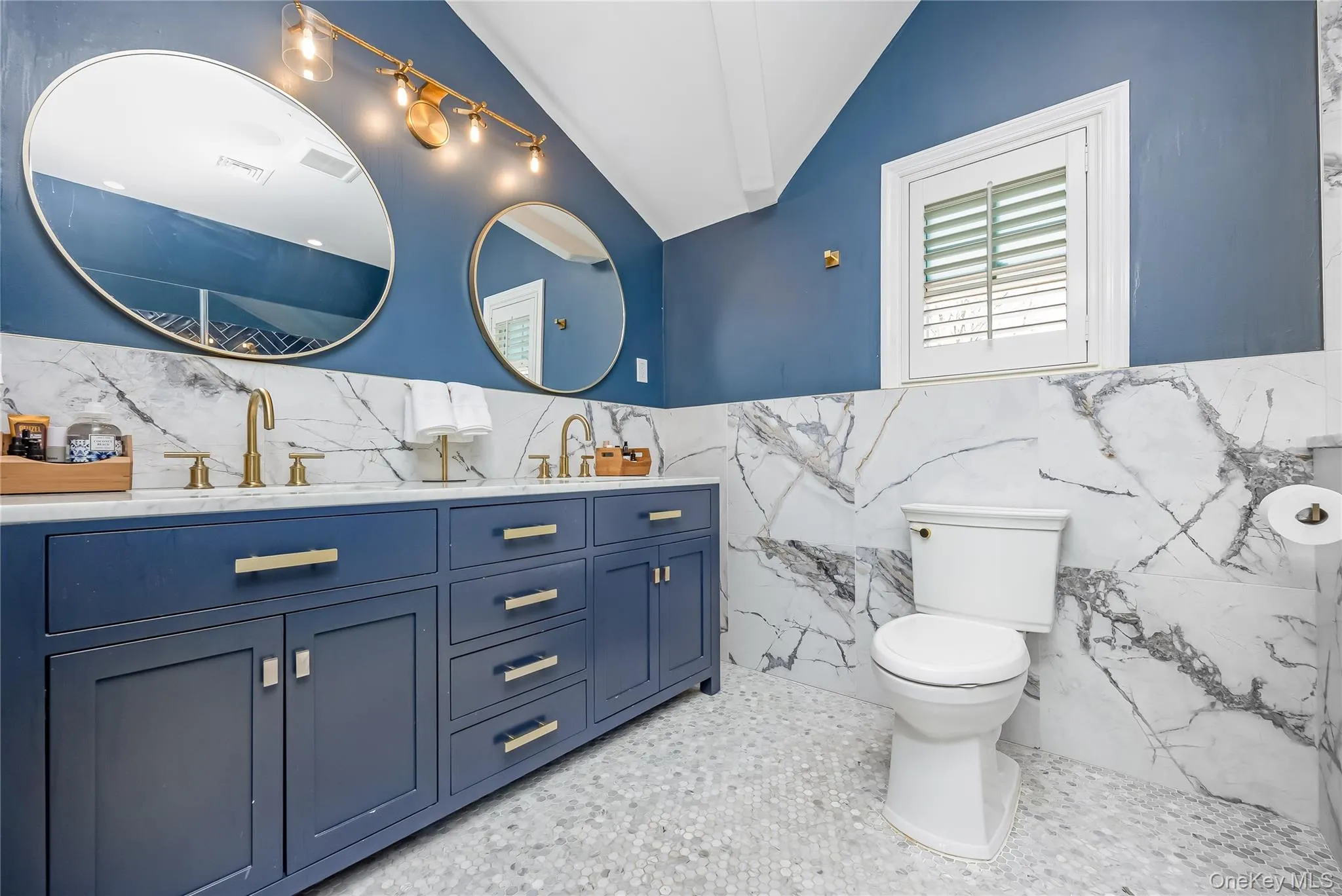 42 Sandy Lane, Oyster Bay, NY, 5 Bedrooms Bedrooms, 15 Rooms Rooms,3 BathroomsBathrooms,Residential,For Rent,Sandy,0,986121 42 Sandy Lane, Oyster Bay, NY, 5 Bedrooms Bedrooms, 15 Rooms Rooms,3 BathroomsBathrooms,Residential,For Rent,Sandy,0,986121