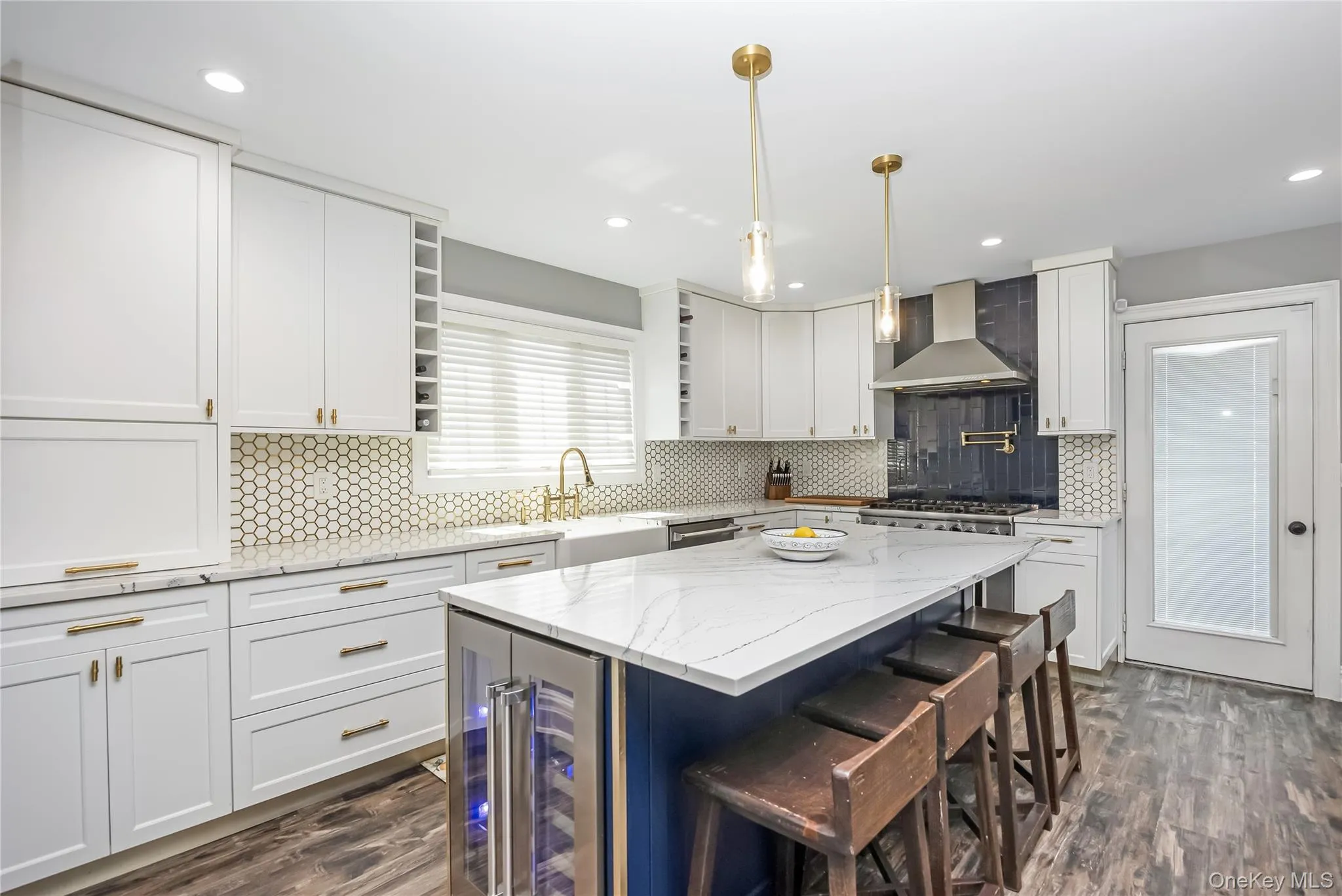 42 Sandy Lane, Oyster Bay, NY, 5 Bedrooms Bedrooms, 15 Rooms Rooms,3 BathroomsBathrooms,Residential,For Rent,Sandy,0,986121 42 Sandy Lane, Oyster Bay, NY, 5 Bedrooms Bedrooms, 15 Rooms Rooms,3 BathroomsBathrooms,Residential,For Rent,Sandy,0,986121
