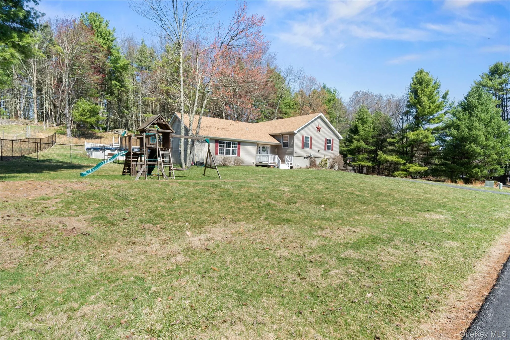 28 Marjorie Drive, Thompson, NY, 4 Bedrooms Bedrooms, 8 Rooms Rooms,2 BathroomsBathrooms,Residential,For Rent,Marjorie,0,986150 28 Marjorie Drive, Thompson, NY, 4 Bedrooms Bedrooms, 8 Rooms Rooms,2 BathroomsBathrooms,Residential,For Rent,Marjorie,0,986150