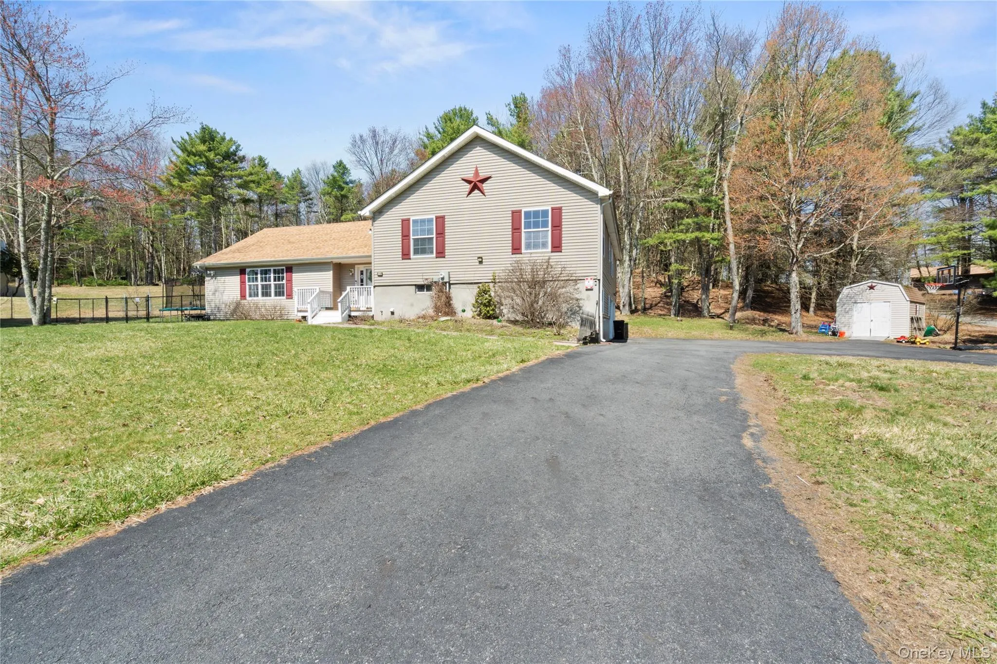 28 Marjorie Drive, Thompson, NY, 4 Bedrooms Bedrooms, 8 Rooms Rooms,2 BathroomsBathrooms,Residential,For Rent,Marjorie,0,986150 28 Marjorie Drive, Thompson, NY, 4 Bedrooms Bedrooms, 8 Rooms Rooms,2 BathroomsBathrooms,Residential,For Rent,Marjorie,0,986150