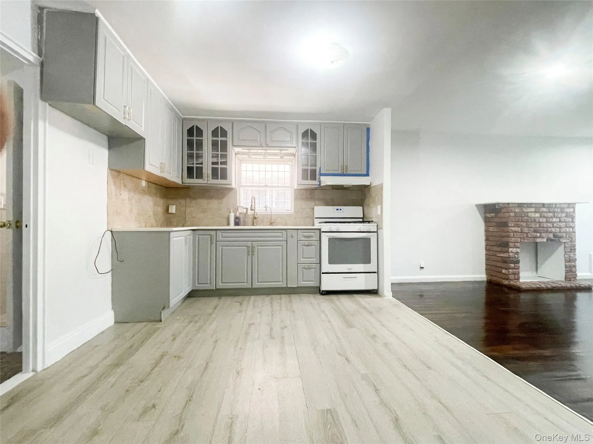 Recently Renovated kitchen with modern cabinets Recently Renovated kitchen with modern cabinets