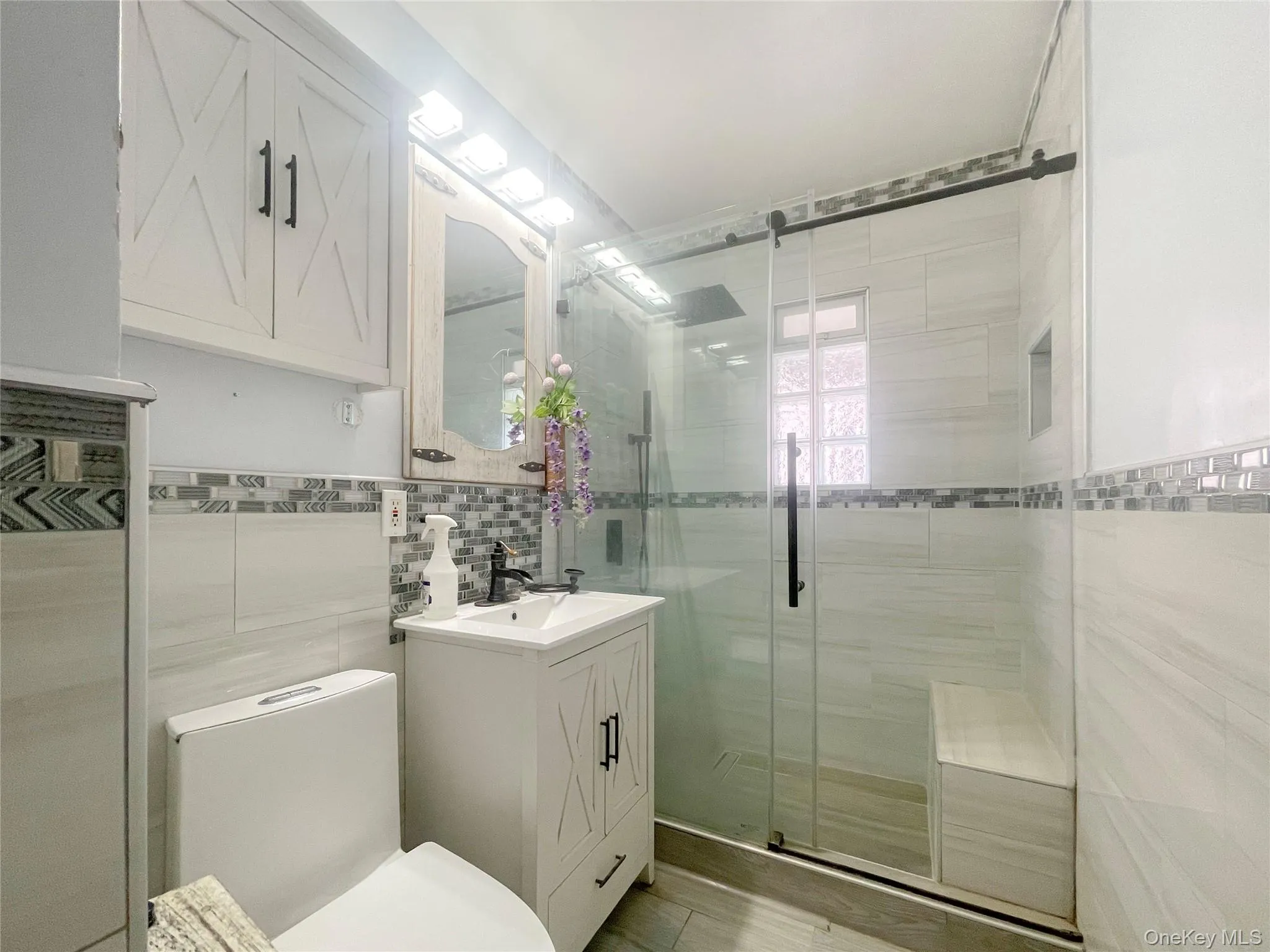 Full Bath on Second Floor Full Bath on Second Floor
