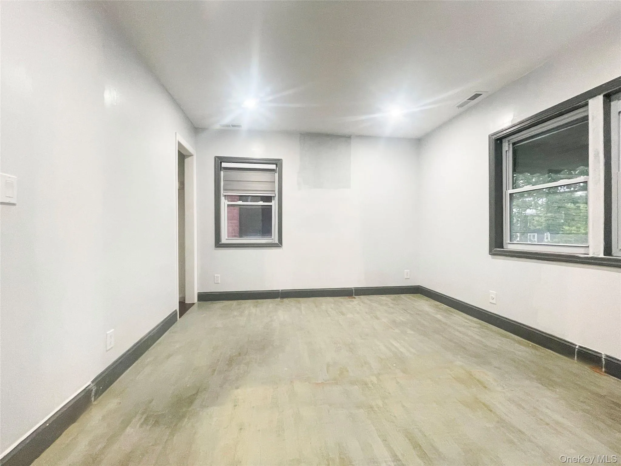 1180 223rd Street, New York, NY, 3 Bedrooms Bedrooms, 8 Rooms Rooms,1 BathroomBathrooms,Residential,For Rent,223rd,0,986152 1180 223rd Street, New York, NY, 3 Bedrooms Bedrooms, 8 Rooms Rooms,1 BathroomBathrooms,Residential,For Rent,223rd,0,986152