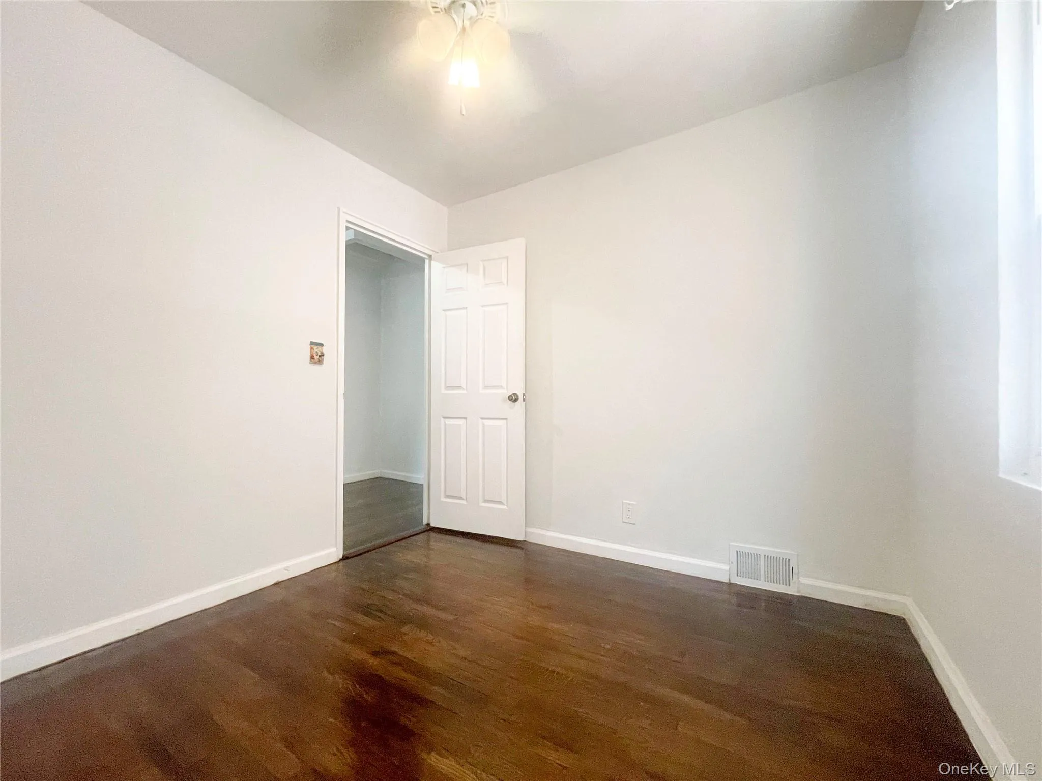 1180 223rd Street, New York, NY, 3 Bedrooms Bedrooms, 8 Rooms Rooms,1 BathroomBathrooms,Residential,For Rent,223rd,0,986152 1180 223rd Street, New York, NY, 3 Bedrooms Bedrooms, 8 Rooms Rooms,1 BathroomBathrooms,Residential,For Rent,223rd,0,986152